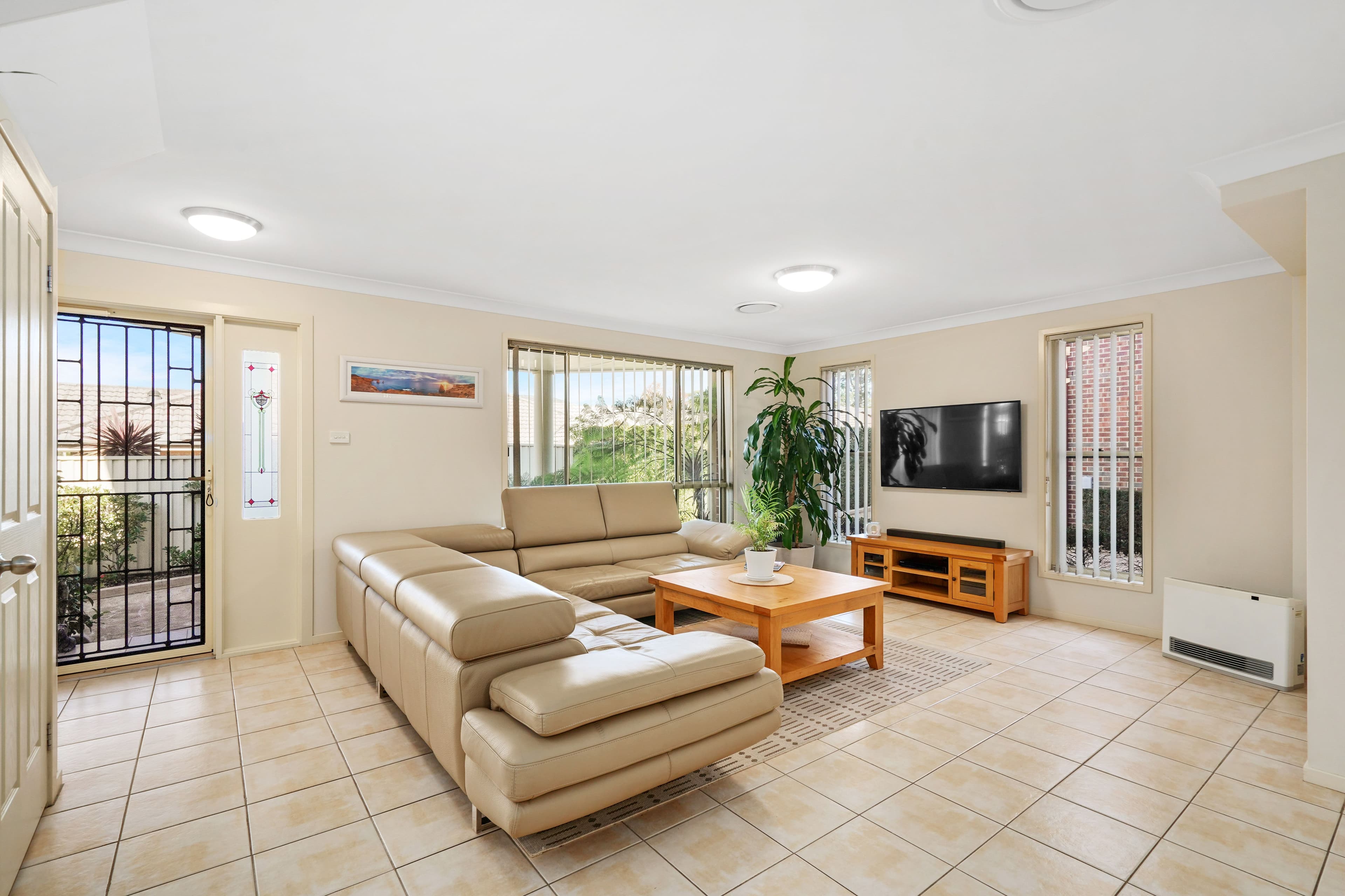 22 Waratah Street, East Gosford NSW 2250, East Gosford - Image 1