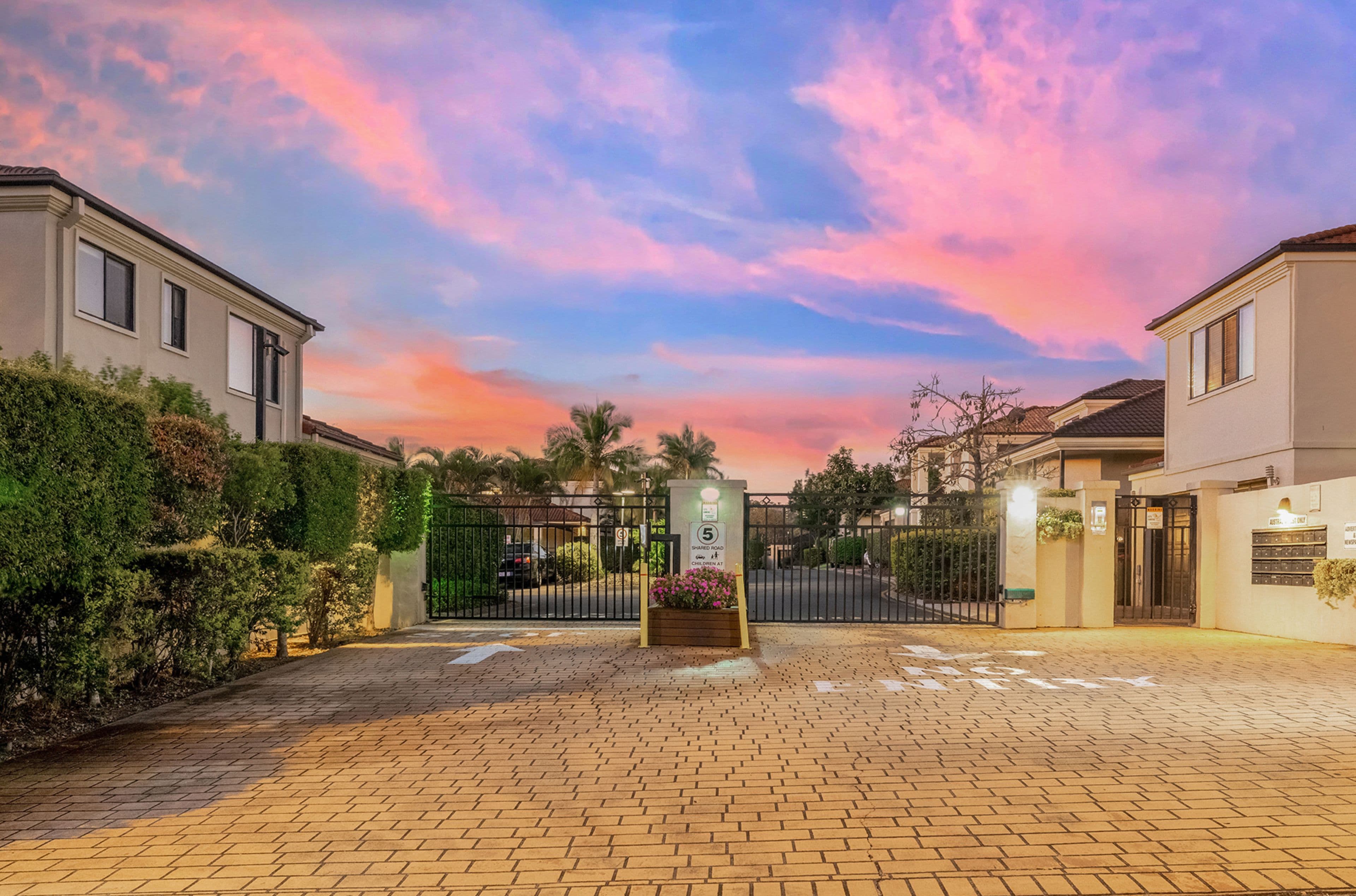 588 Musgrave Road, Robertson QLD 4109, Robertson - Thumbnail 3