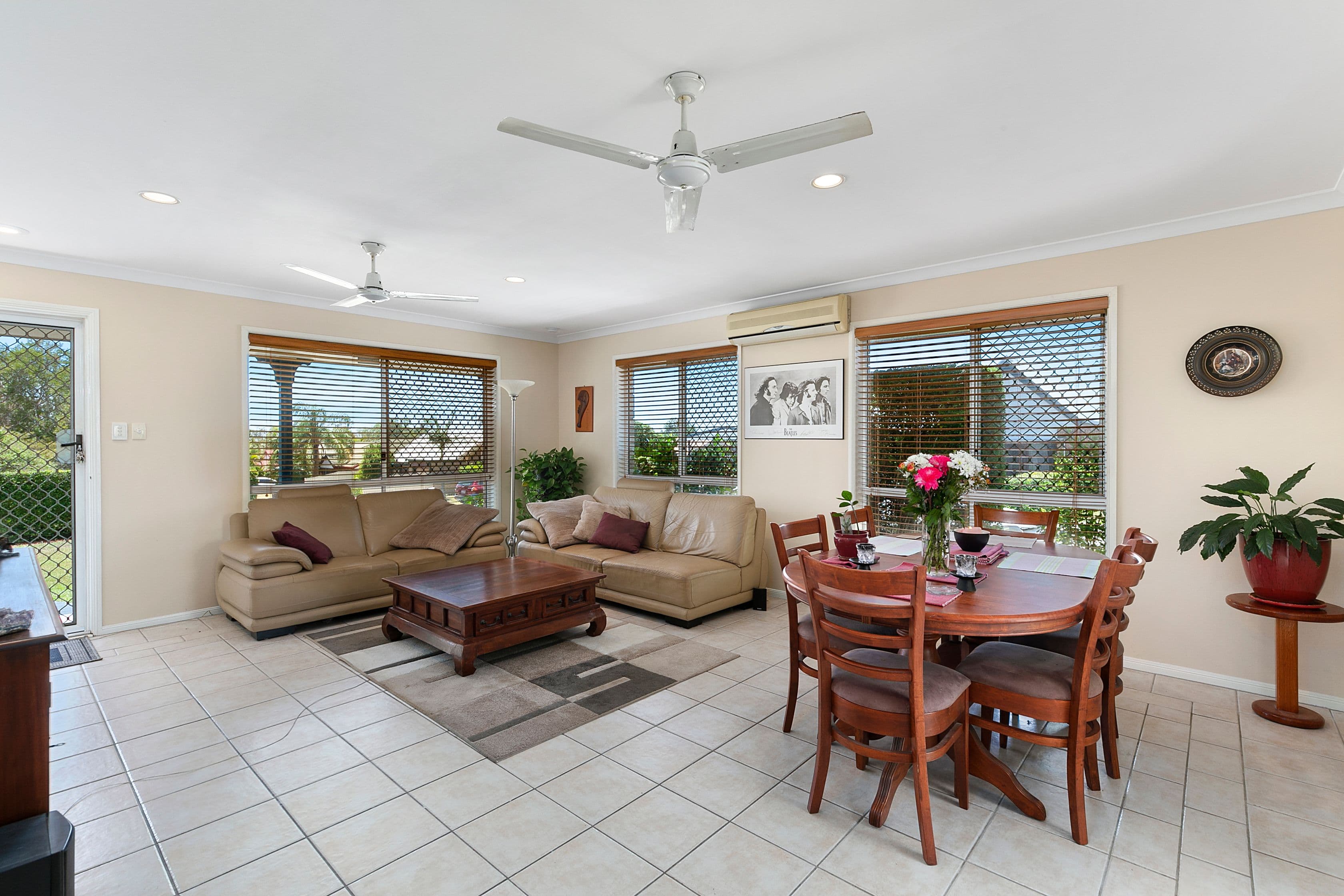 19 Lindeman Place, Tingalpa QLD 4173, Tingalpa - Thumbnail 2