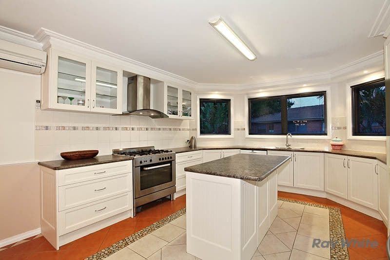 25 Joyce Street, CRANBOURNE WEST VIC 3977, Cranbourne West - Thumbnail 2