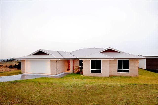 18 Mountview Court, HIGHFIELDS QLD 4352, Highfields - Thumbnail 2