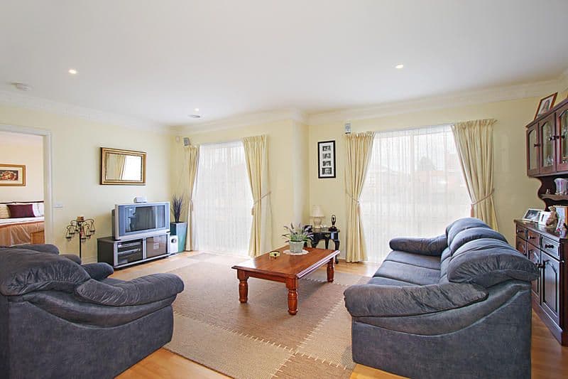 39 Bossington Street, OAKLEIGH SOUTH VIC 3167, Oakleigh South - Thumbnail 3
