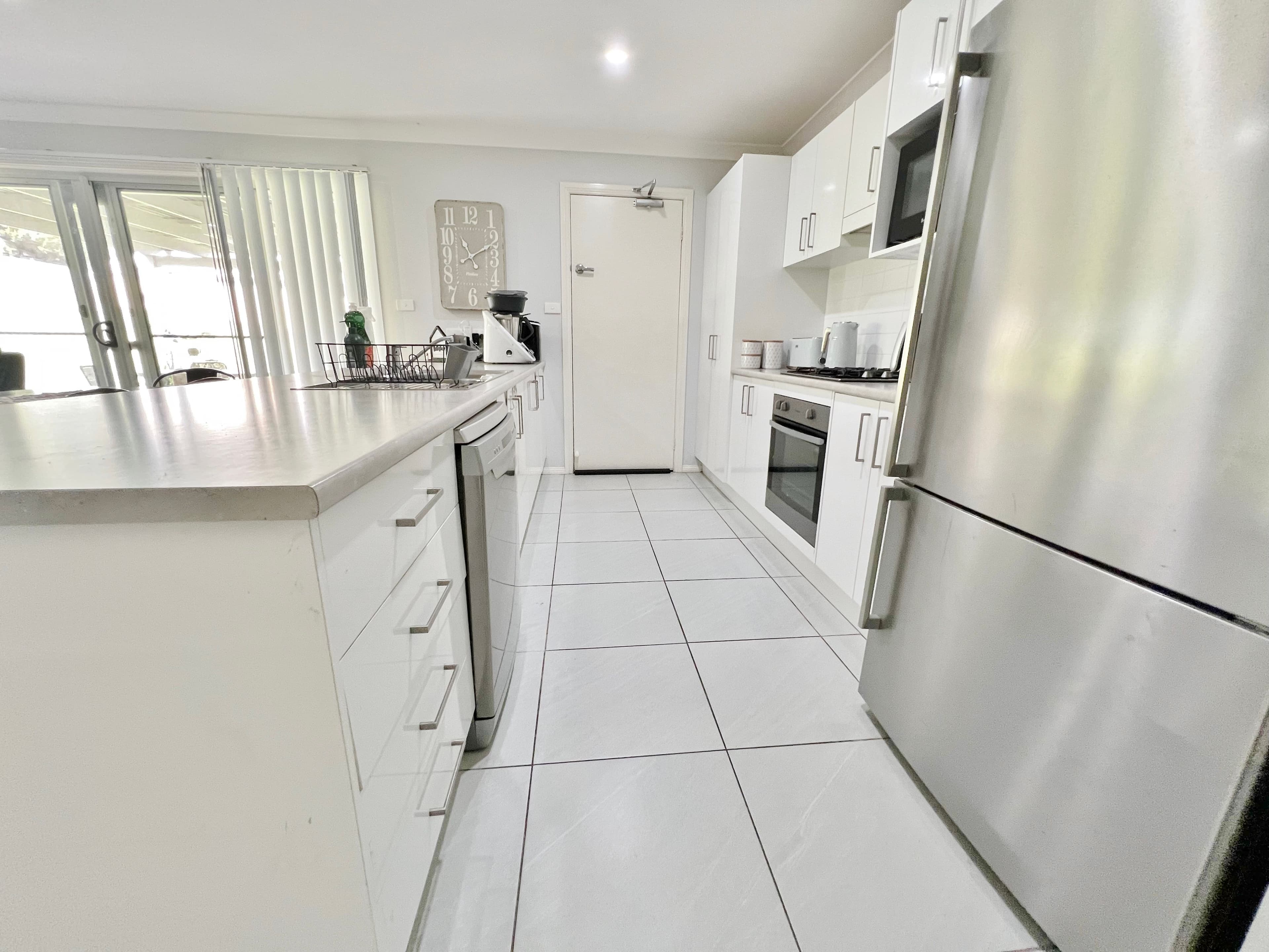 9 Henry Place, Young NSW 2594, Young - Thumbnail 3