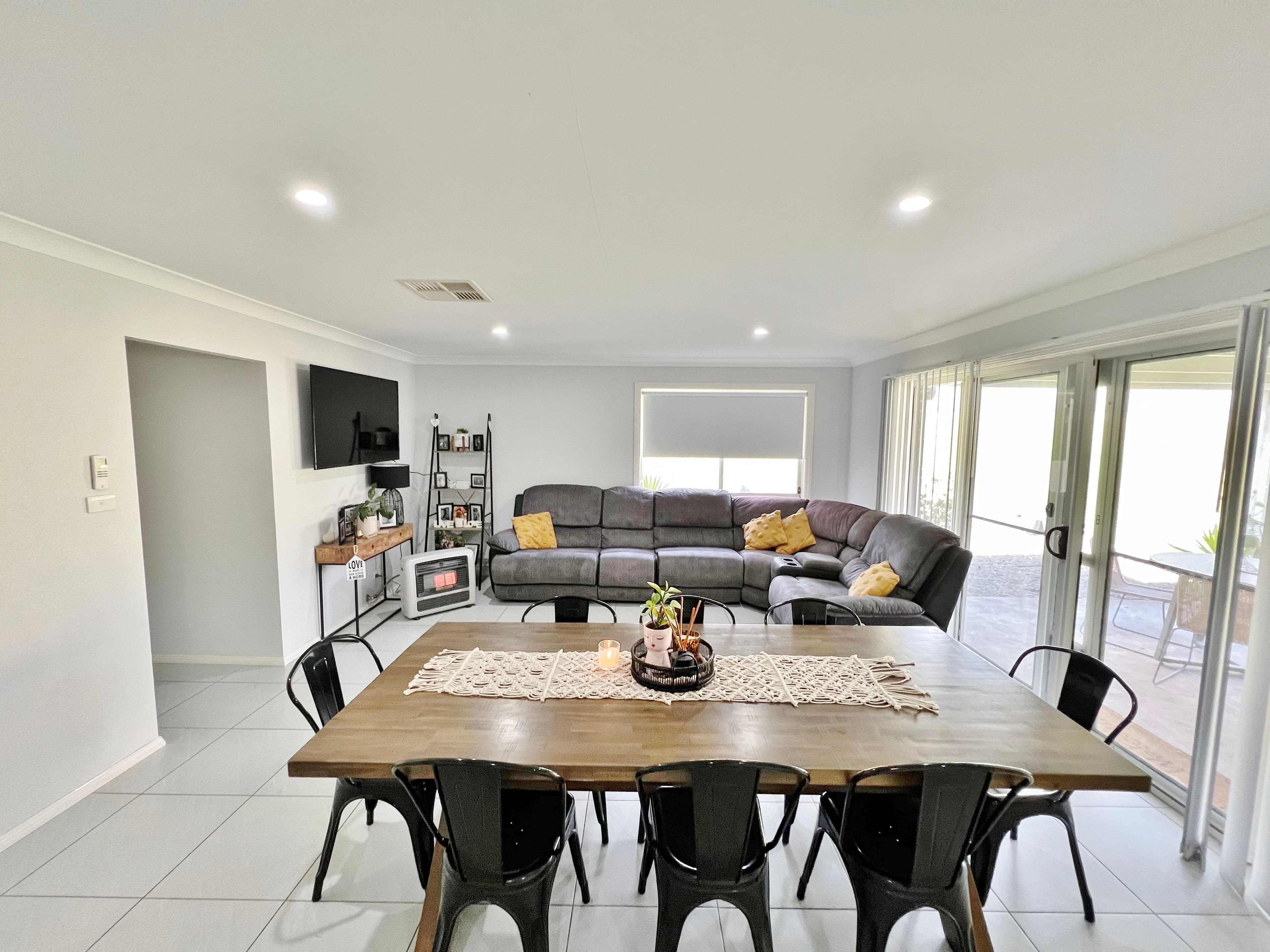 9 Henry Place, Young NSW 2594, Young - Thumbnail 5