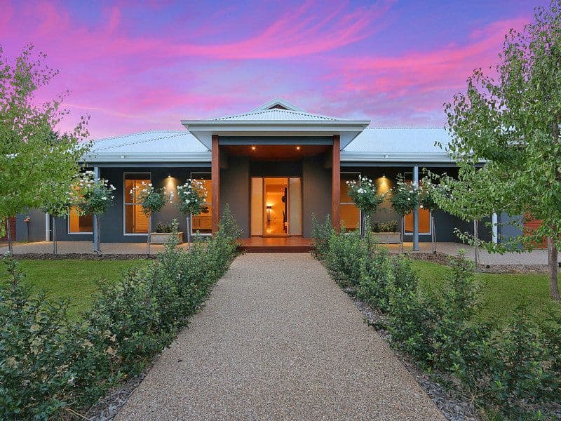 87 Murray Road, Benalla VIC 3672, Benalla - Image 1