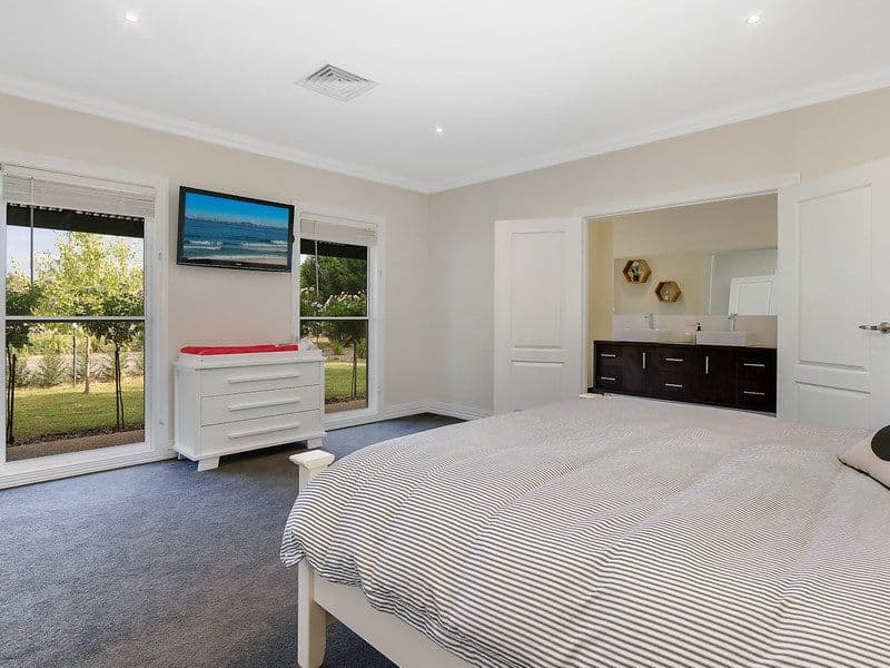 87 Murray Road, Benalla VIC 3672, Benalla - Thumbnail 8