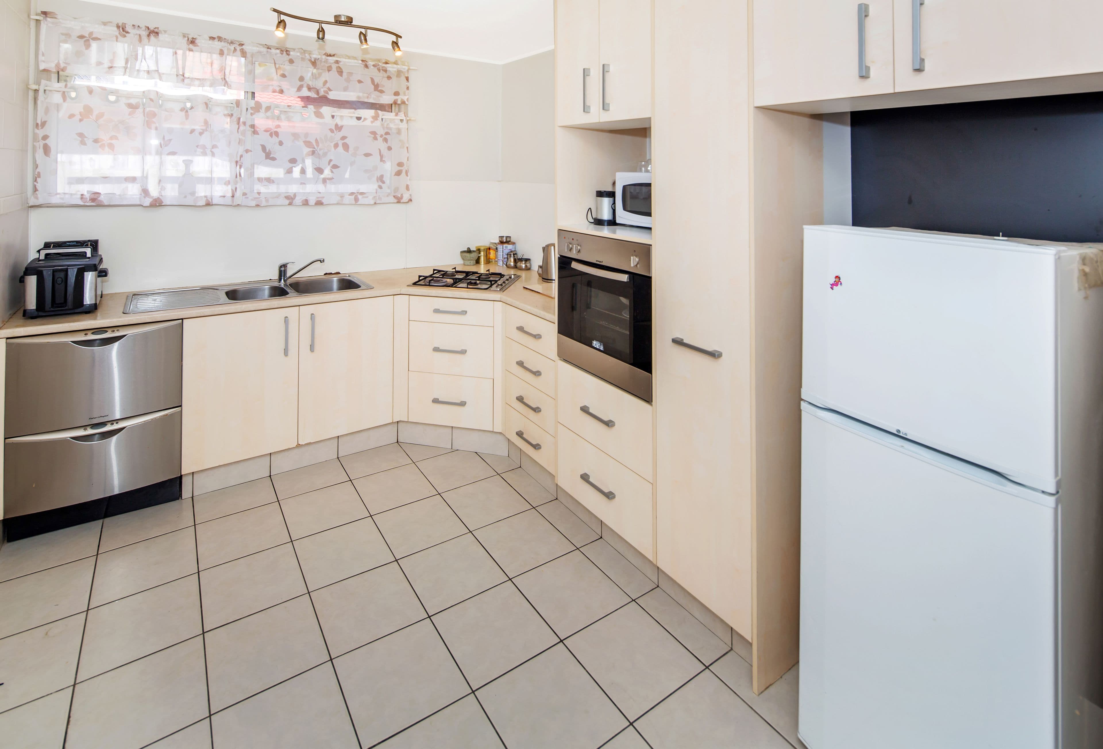 150 Frank Street, Labrador QLD 4215, Labrador - Image 1
