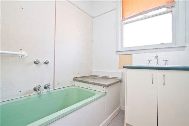 28 Timor Parade, HEIDELBERG WEST VIC 3081, Heidelberg West - Thumbnail 4