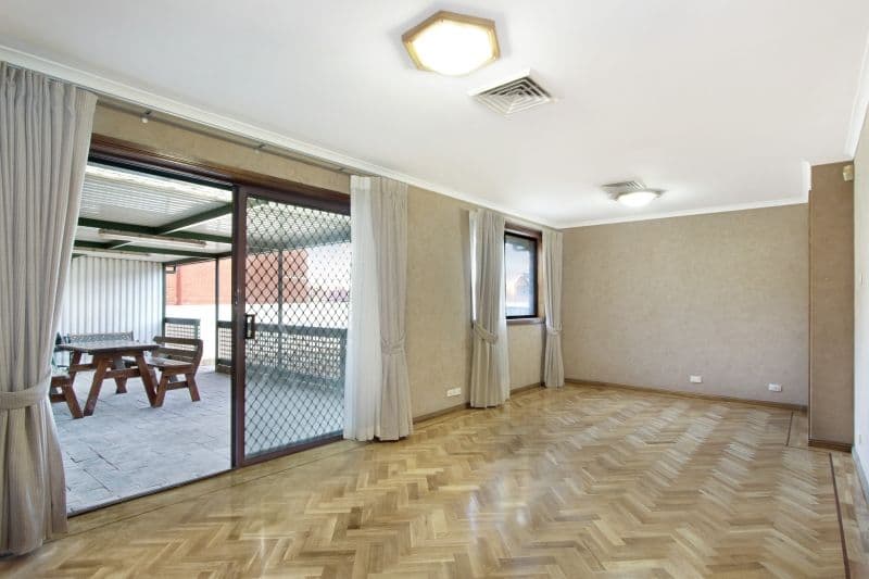 77 Bossley Road, BOSSLEY PARK NSW 2176, Bossley Park - Thumbnail 4