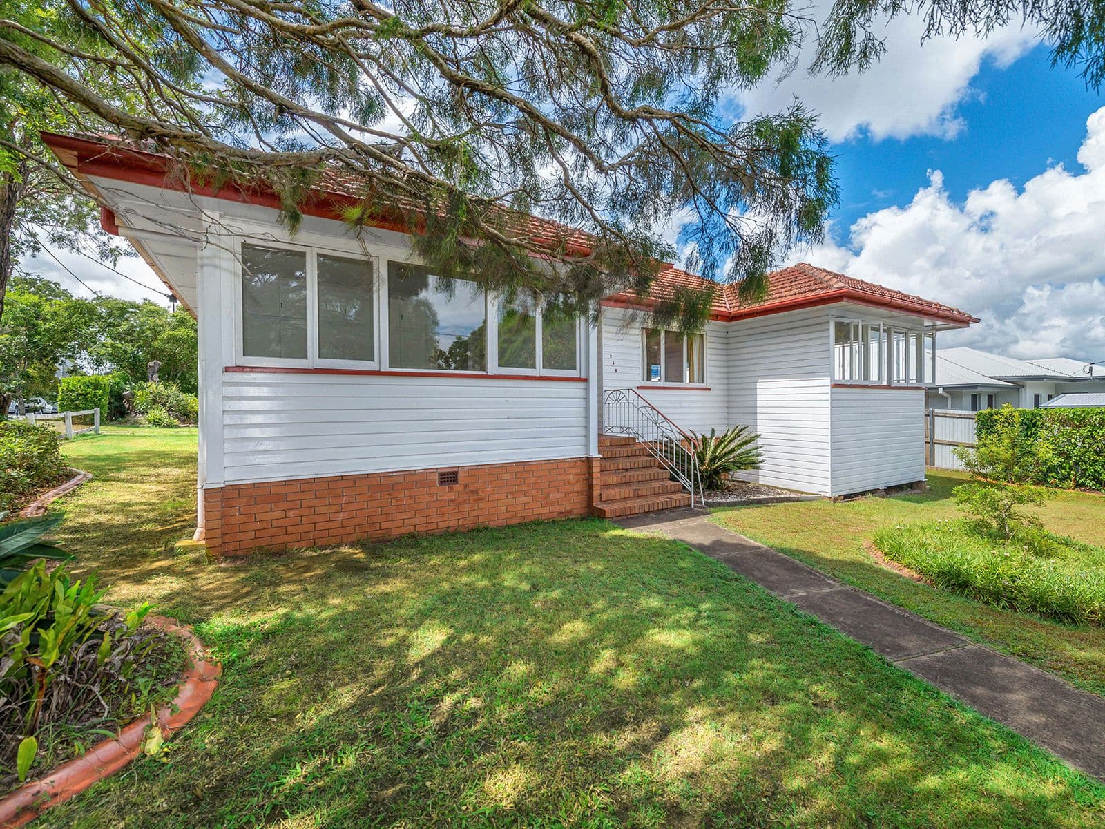 240 Cliveden Avenue, Corinda QLD 4075, Corinda - Thumbnail 6