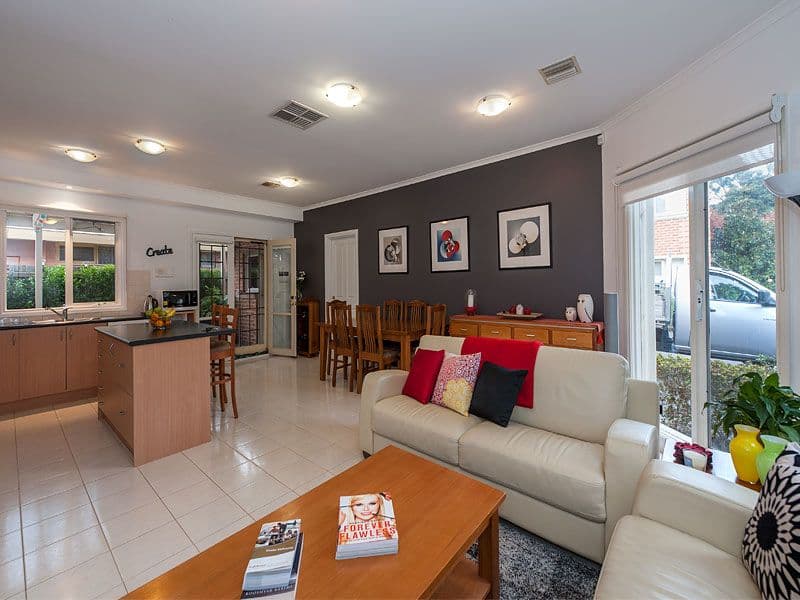 213 Blackburn Road, BLACKBURN SOUTH VIC 3130, Blackburn South - Thumbnail 2