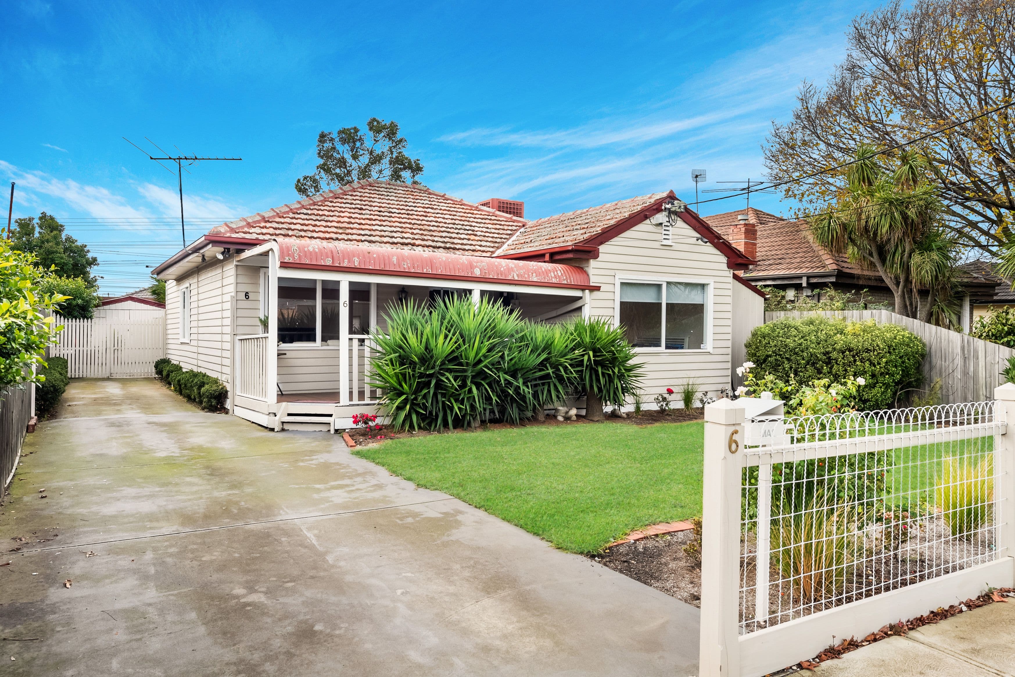 6 Arundel Avenue, Reservoir VIC 3073, Reservoir - Image 1