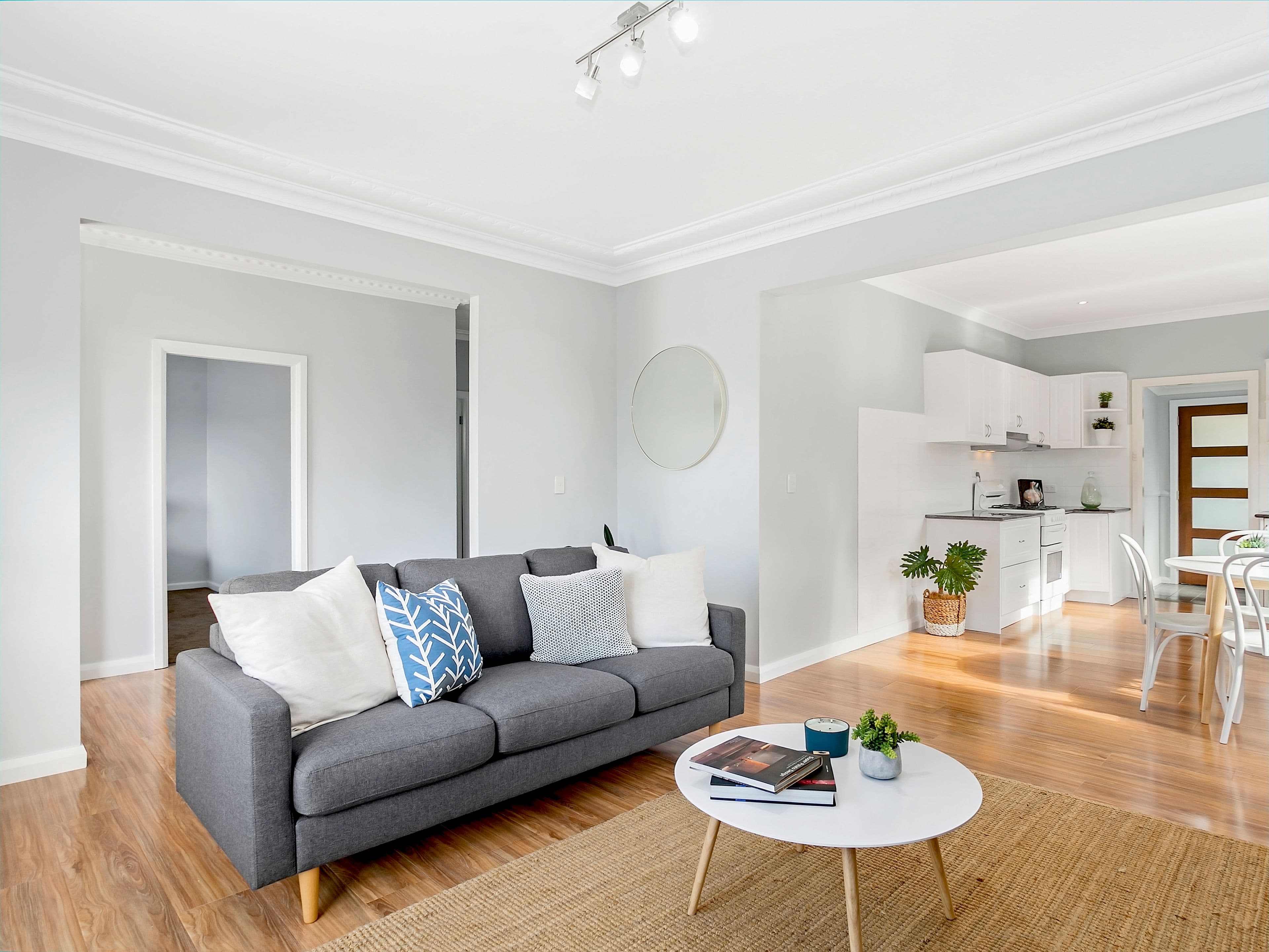44 Walker Street, Helensburgh - Thumbnail 2