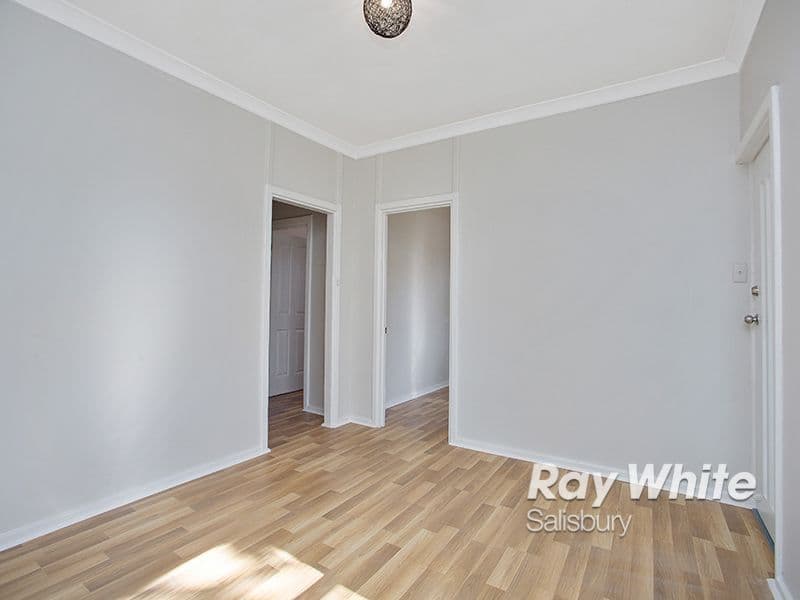 33 Secombe Street, Elizabeth Grove SA 5112, Elizabeth Grove - Thumbnail 4