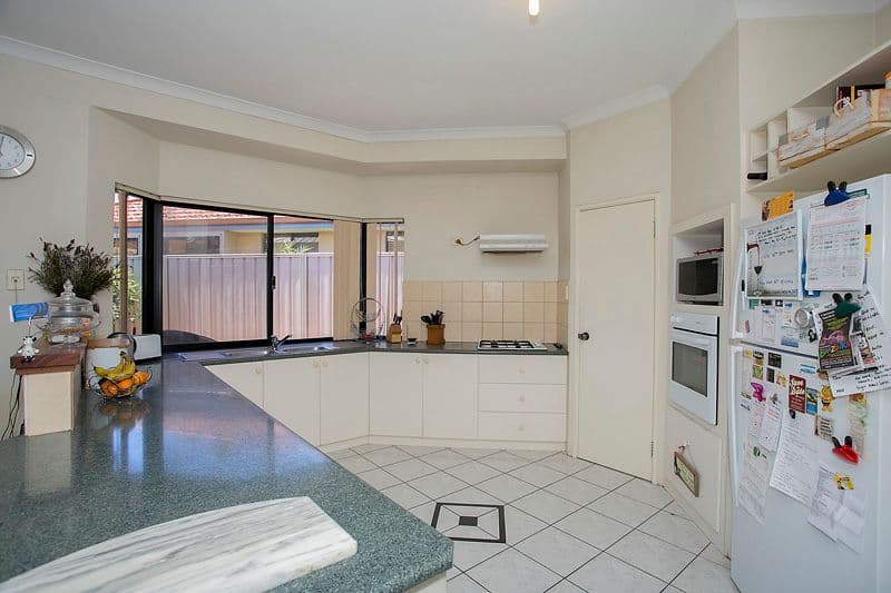 37 Myerson Crescent, MAIDA VALE WA 6057, Maida Vale - Thumbnail 5