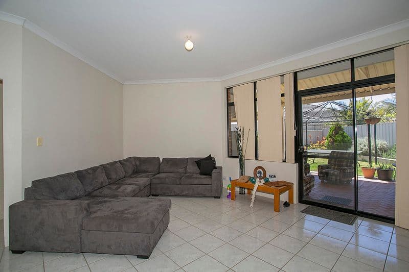 37 Myerson Crescent, MAIDA VALE WA 6057, Maida Vale - Thumbnail 8
