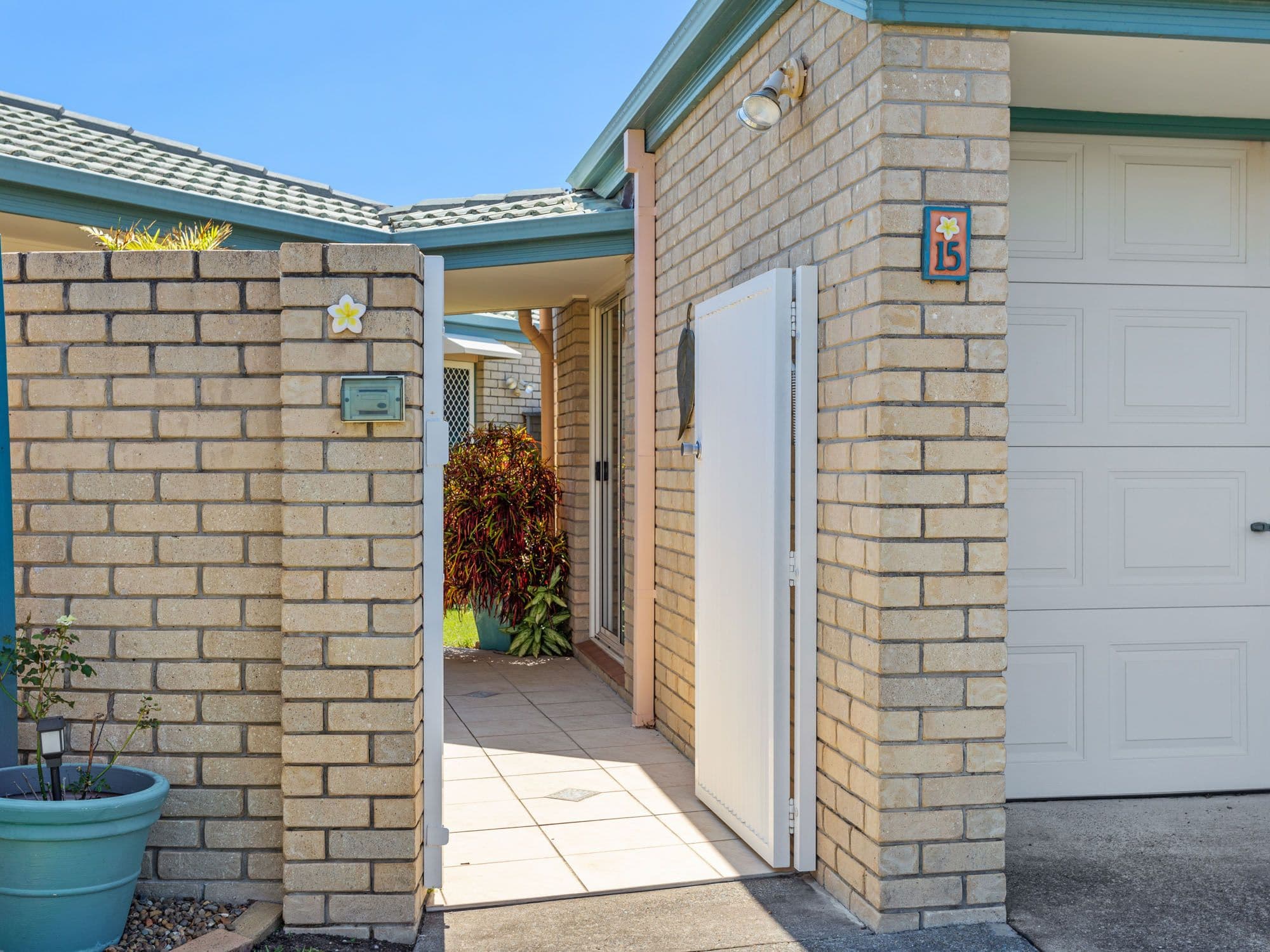 15 Catherine Court, Labrador QLD 4215, Labrador - Thumbnail 2