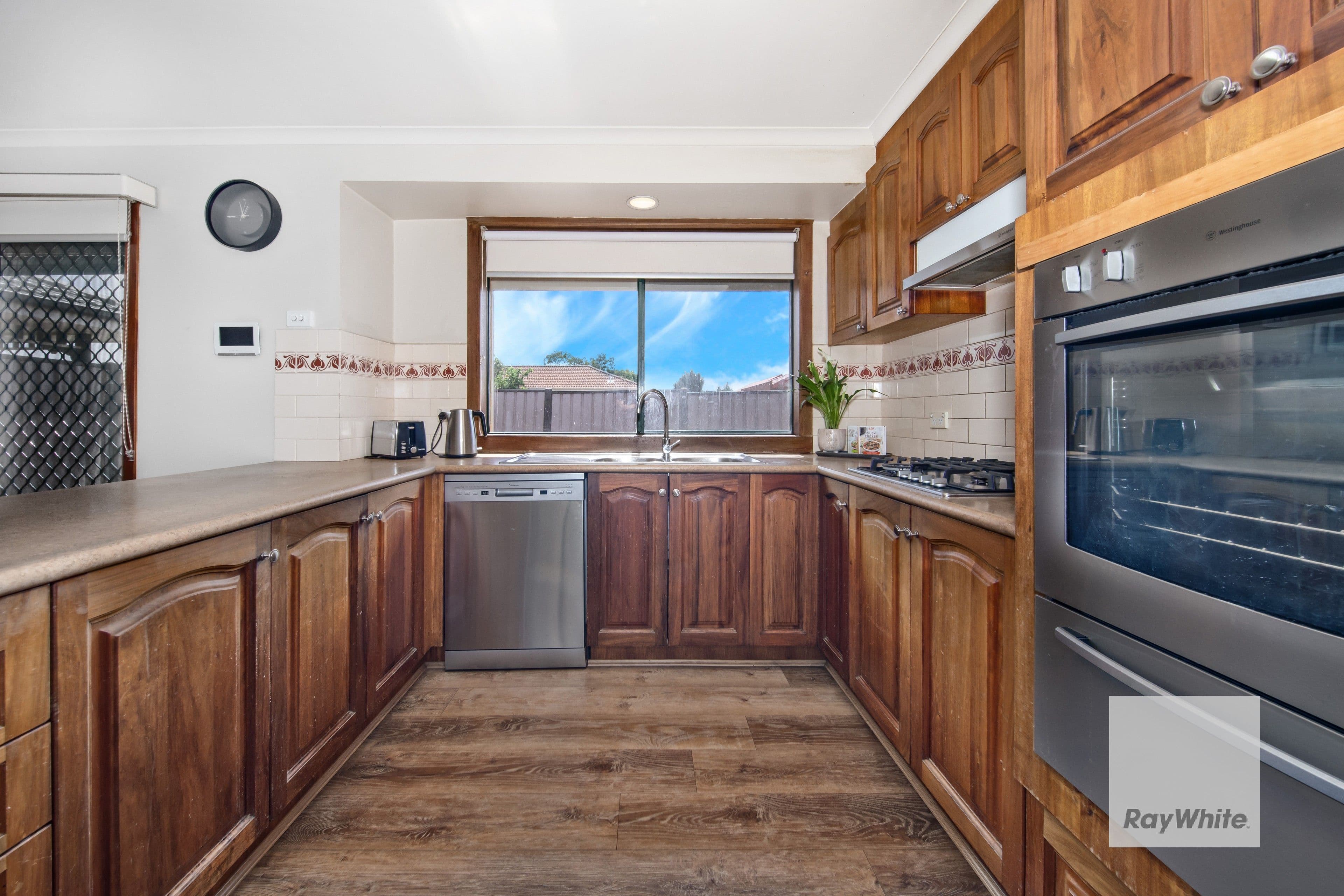 5 Sandstone Court, Delahey VIC 3037, Delahey - Thumbnail 4