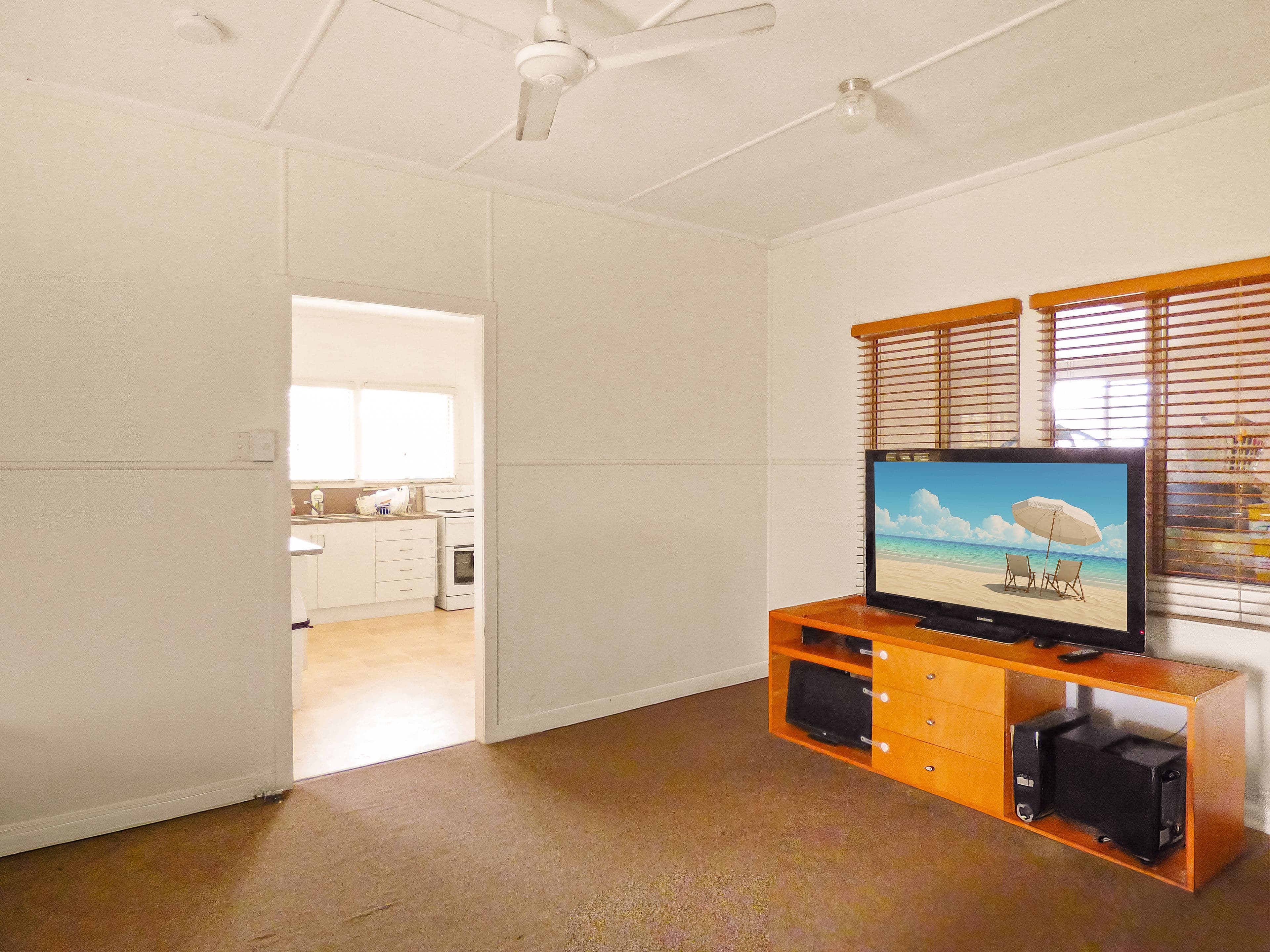 10 McEwan Street, Roma QLD 4455, Roma - Thumbnail 2