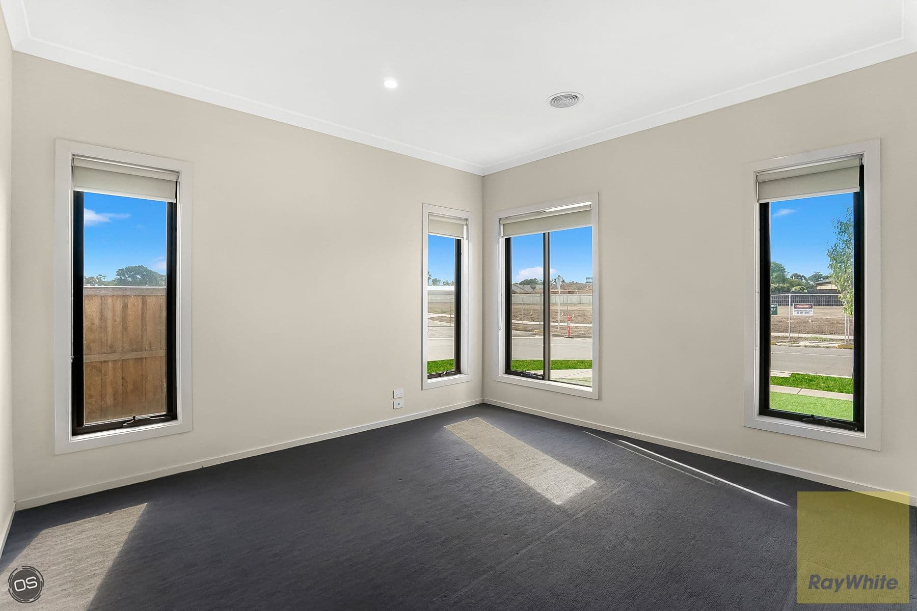 75 Mantello Drive, Werribee VIC 3030, Werribee - Thumbnail 2