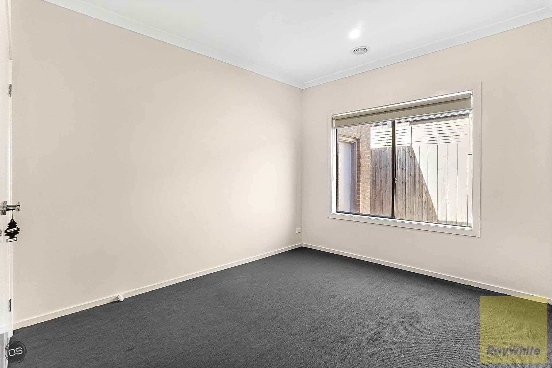 75 Mantello Drive, Werribee VIC 3030, Werribee - Thumbnail 3