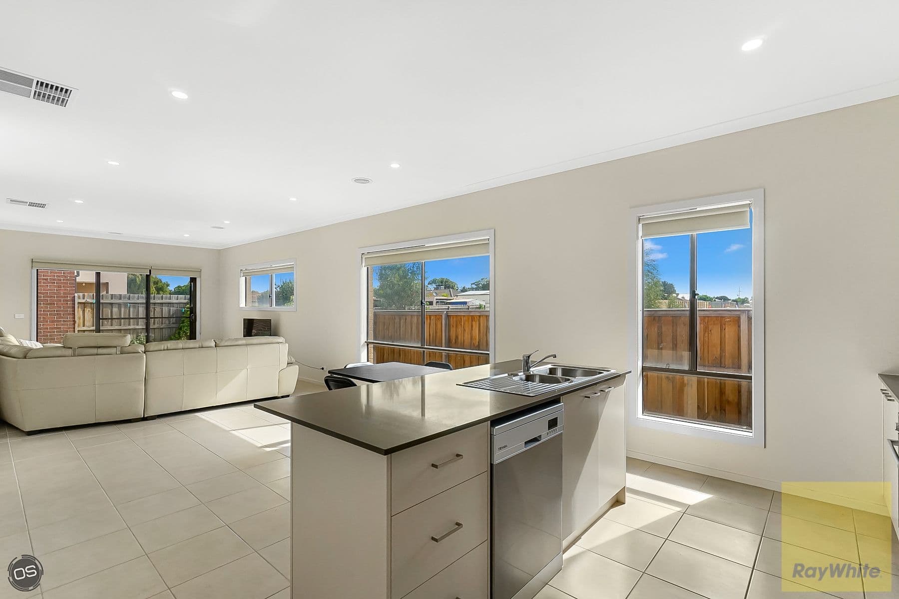 75 Mantello Drive, Werribee VIC 3030, Werribee - Thumbnail 7