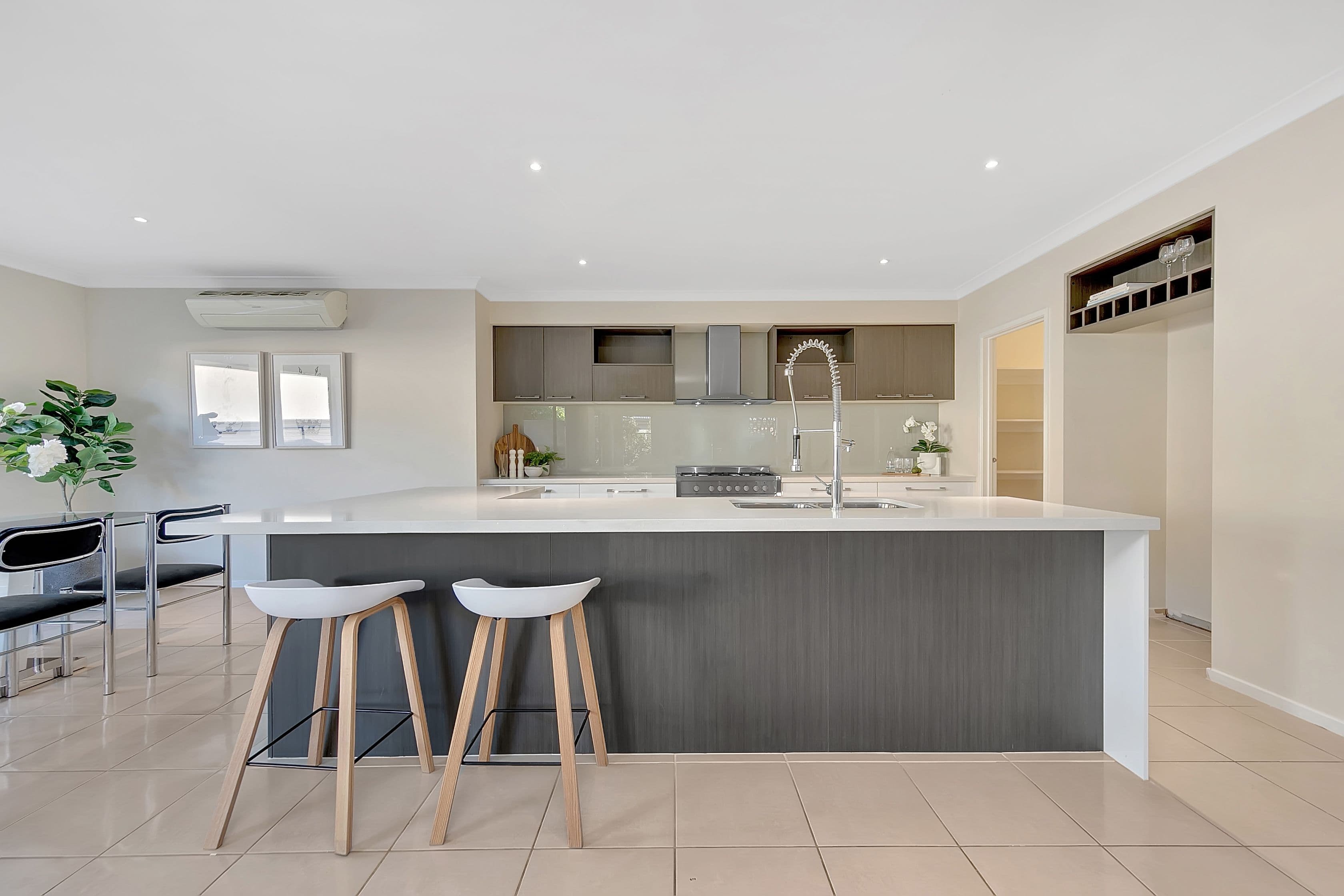 8 Greenhaven Gardens, South Morang VIC 3752, South Morang - Thumbnail 8
