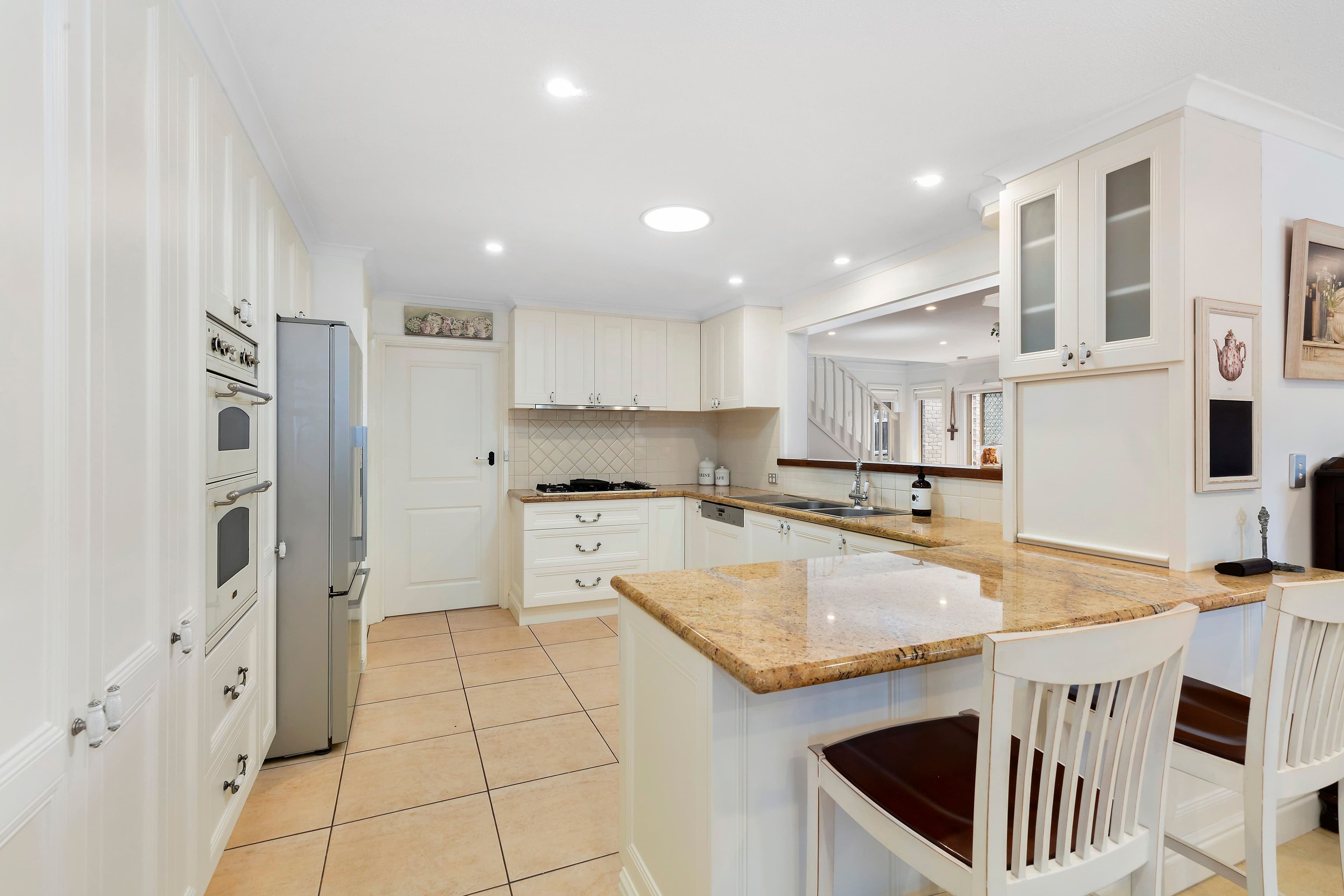 6 Pinewood Drive, Thomastown VIC 3074, Thomastown - Thumbnail 2