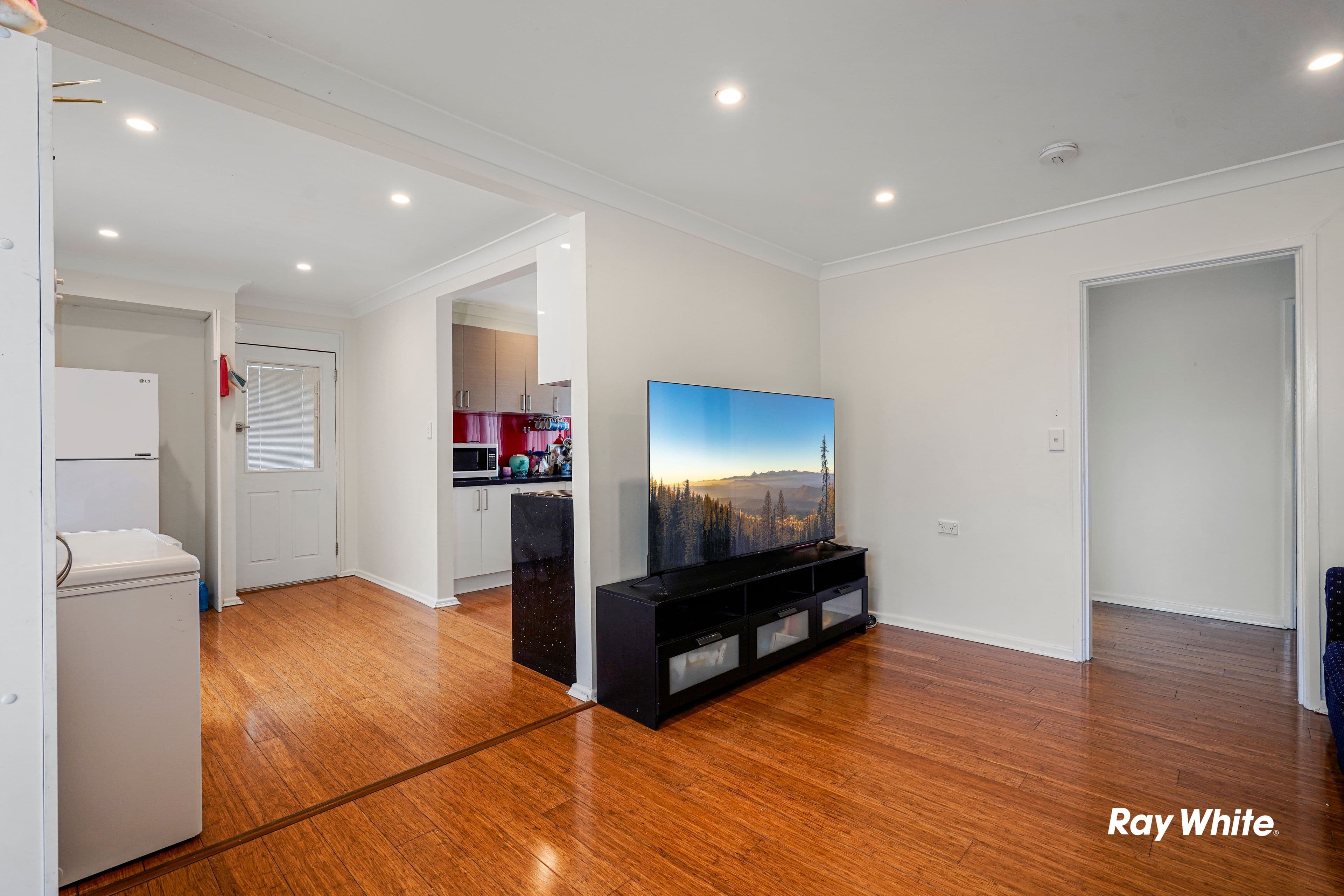 218 & 218a Carlisle Avenue, Dharruk NSW 2770, Dharruk - Thumbnail 8