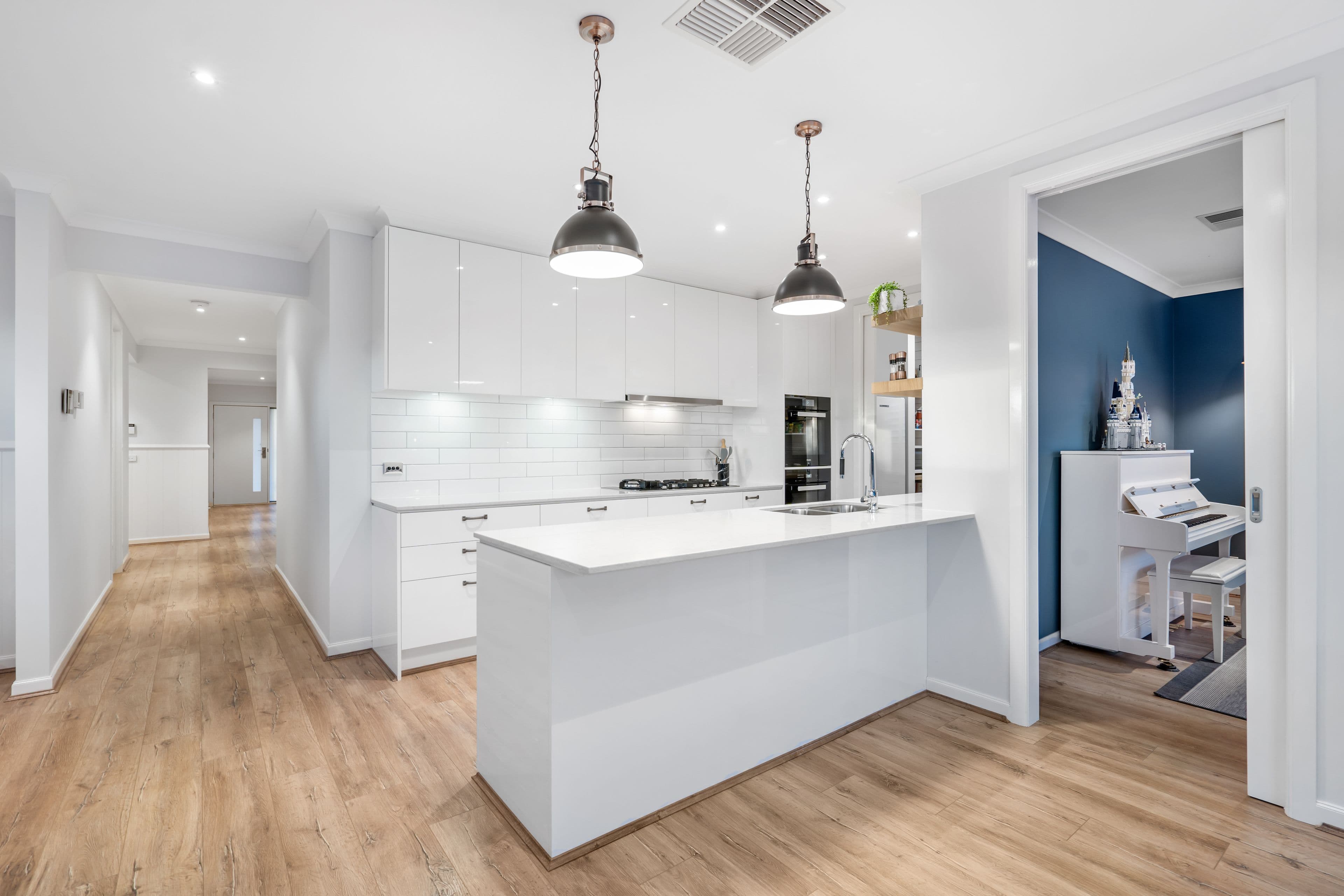 5 Persimmon Way, AINTREE VIC 3336, Aintree - Thumbnail 2