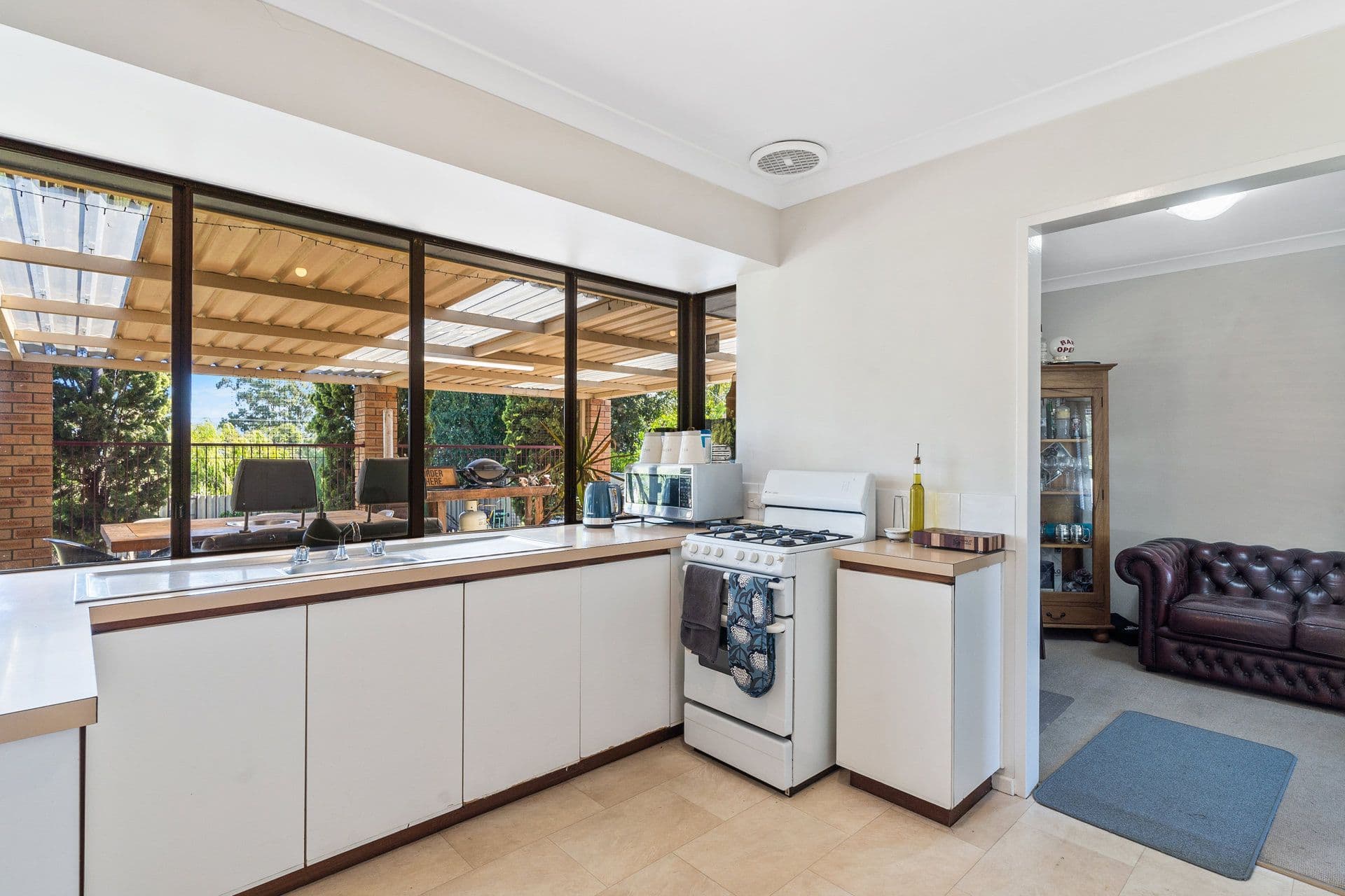 109 Bougainvillea Avenue, Forrestfield WA 6058, Forrestfield - Thumbnail 3