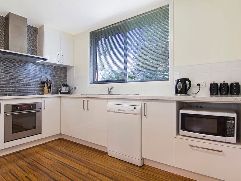 18 Blue Gum Court, COWES VIC 3922, Cowes - Thumbnail 5