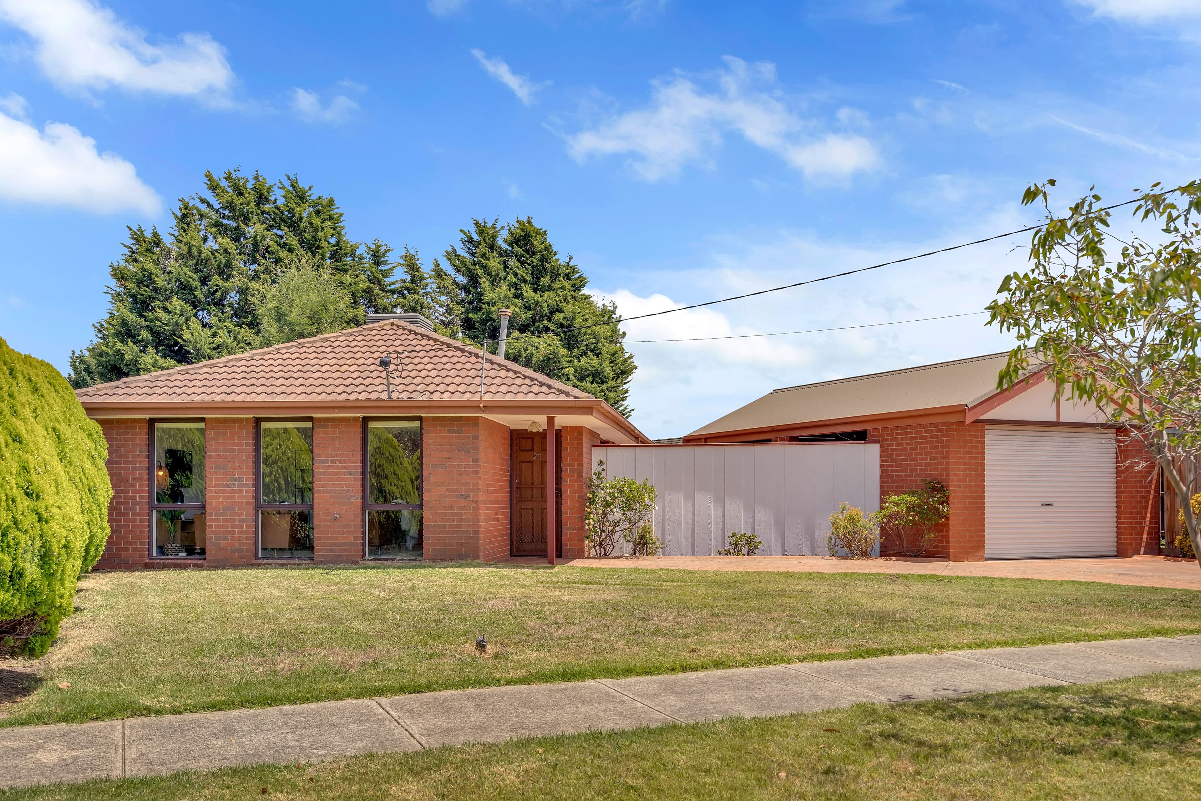28 Longtown Court, Craigieburn VIC 3064, Craigieburn - Image 1