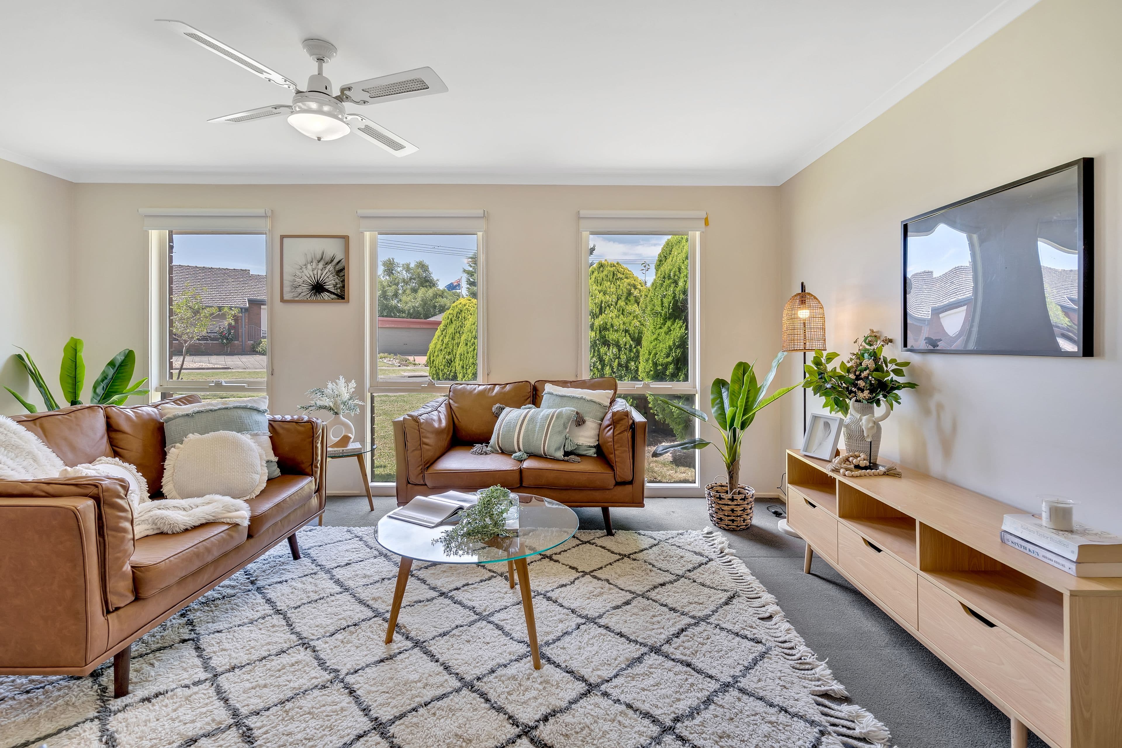 28 Longtown Court, Craigieburn VIC 3064, Craigieburn - Thumbnail 2