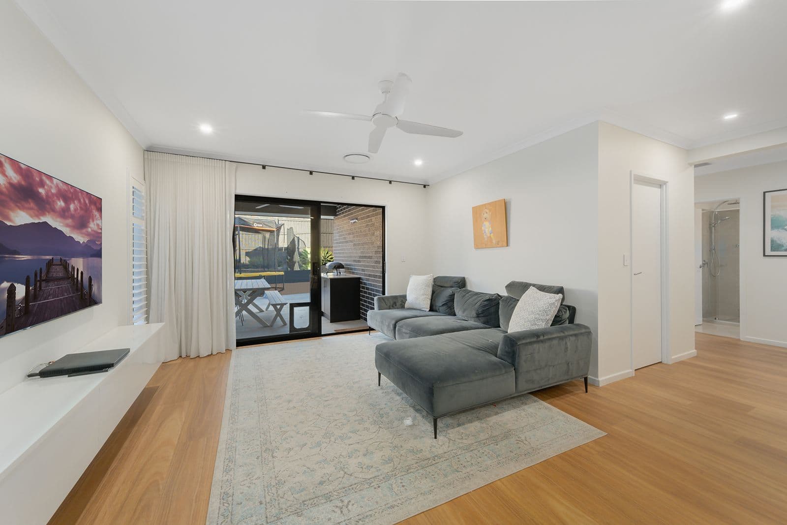15 Hyacinth Street, Bridgeman Downs QLD 4035, Bridgeman Downs - Thumbnail 4