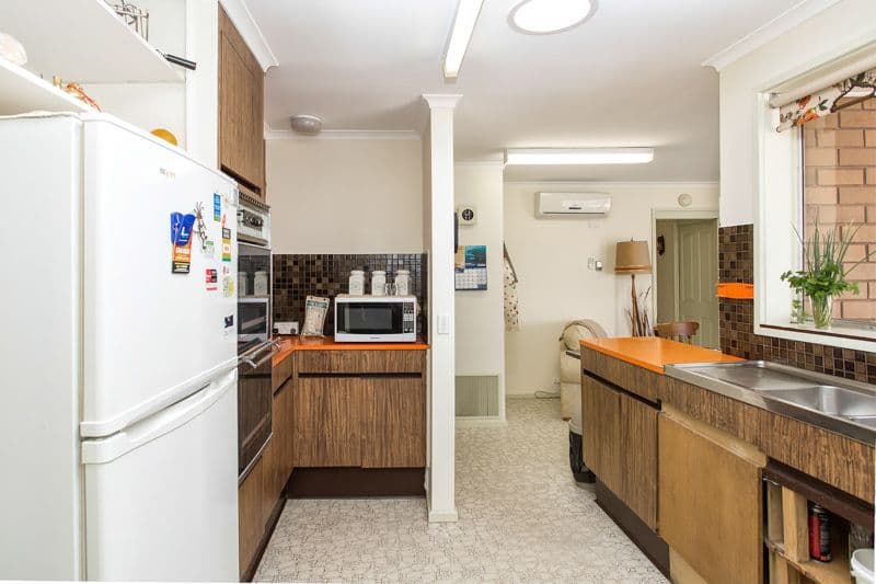 14 Milverton Street, MELTON VIC 3337, Melton - Thumbnail 2