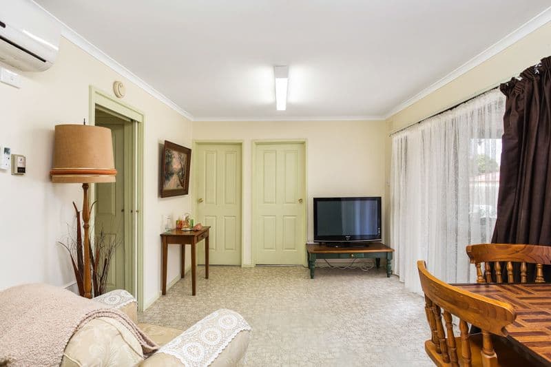 14 Milverton Street, MELTON VIC 3337, Melton - Thumbnail 4