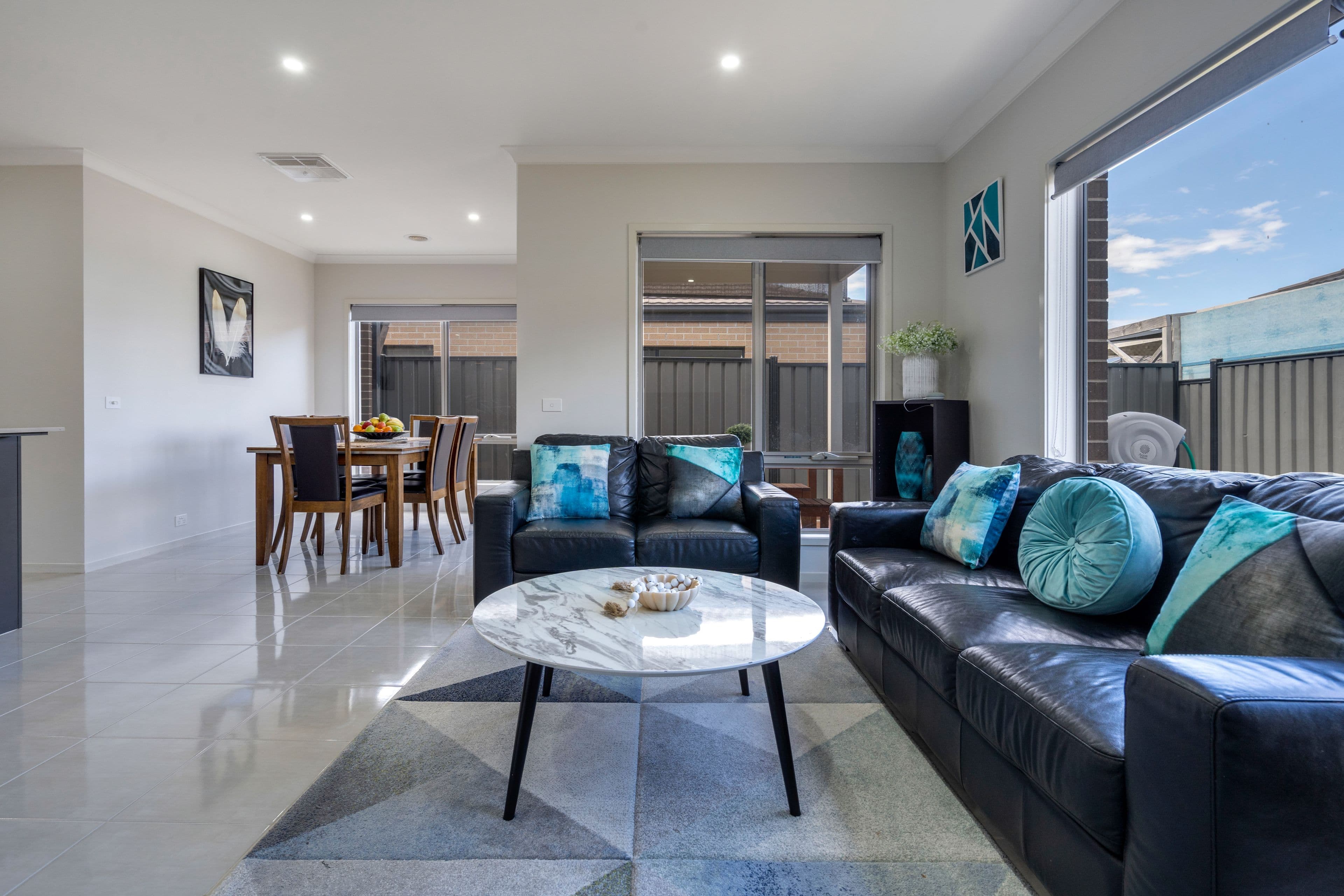 11 Viewmont Avenue, Craigieburn VIC 3064, Craigieburn - Thumbnail 3