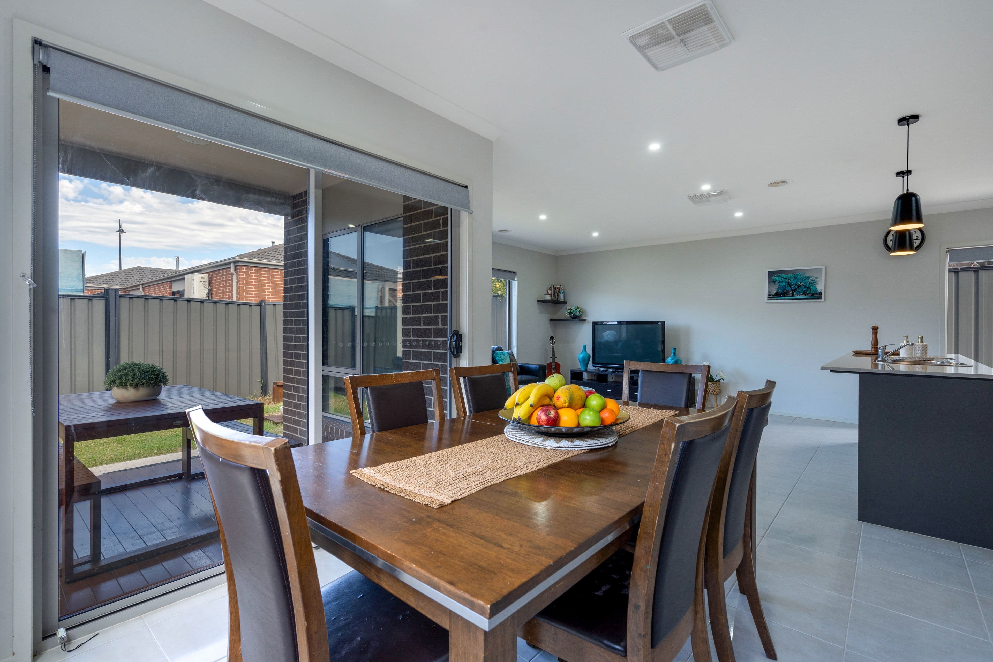11 Viewmont Avenue, Craigieburn VIC 3064, Craigieburn - Thumbnail 7