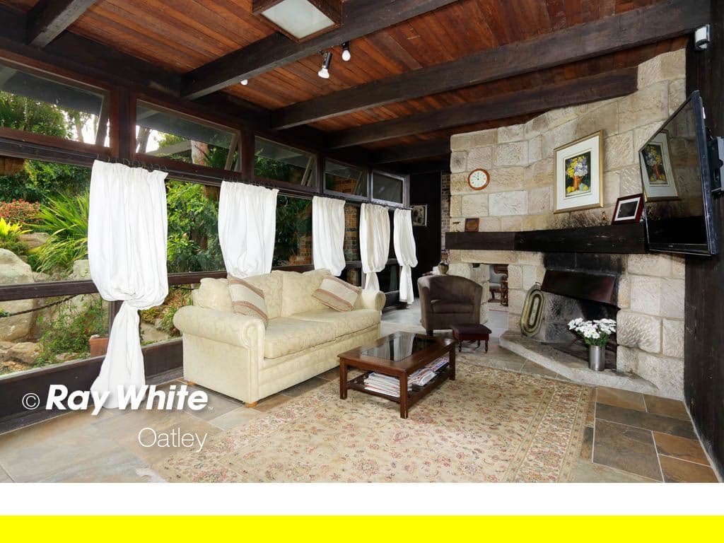 42 Jindabyne Crescent, Peakhurst Heights NSW 2210, Peakhurst Heights - Thumbnail 4