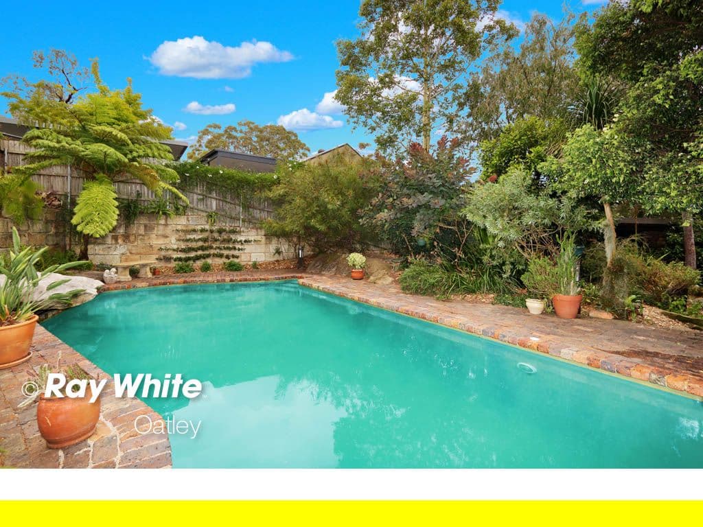 42 Jindabyne Crescent, Peakhurst Heights NSW 2210, Peakhurst Heights - Thumbnail 7