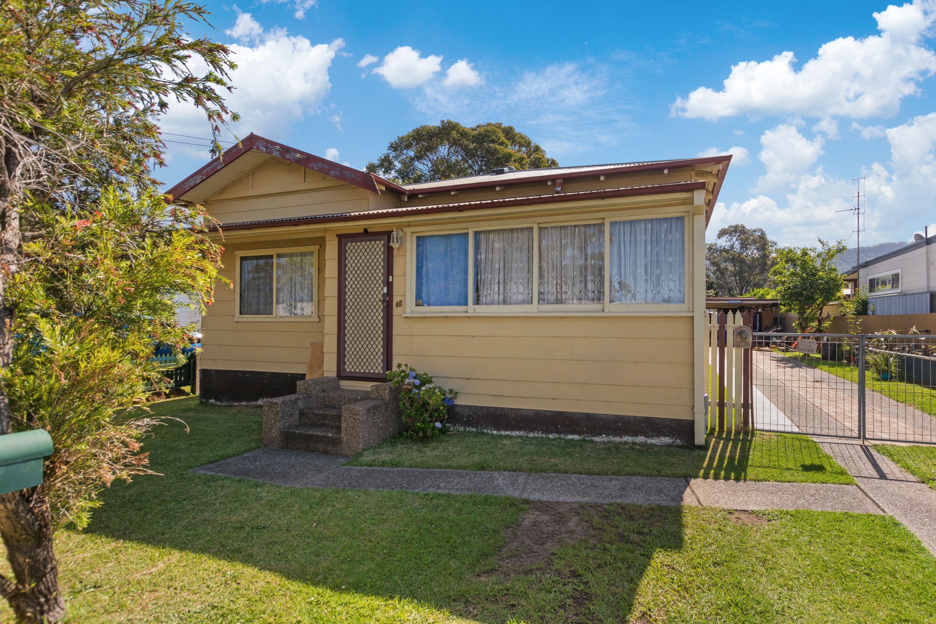 40 Mitchell Road, Woonona NSW 2517, Woonona - Image 1