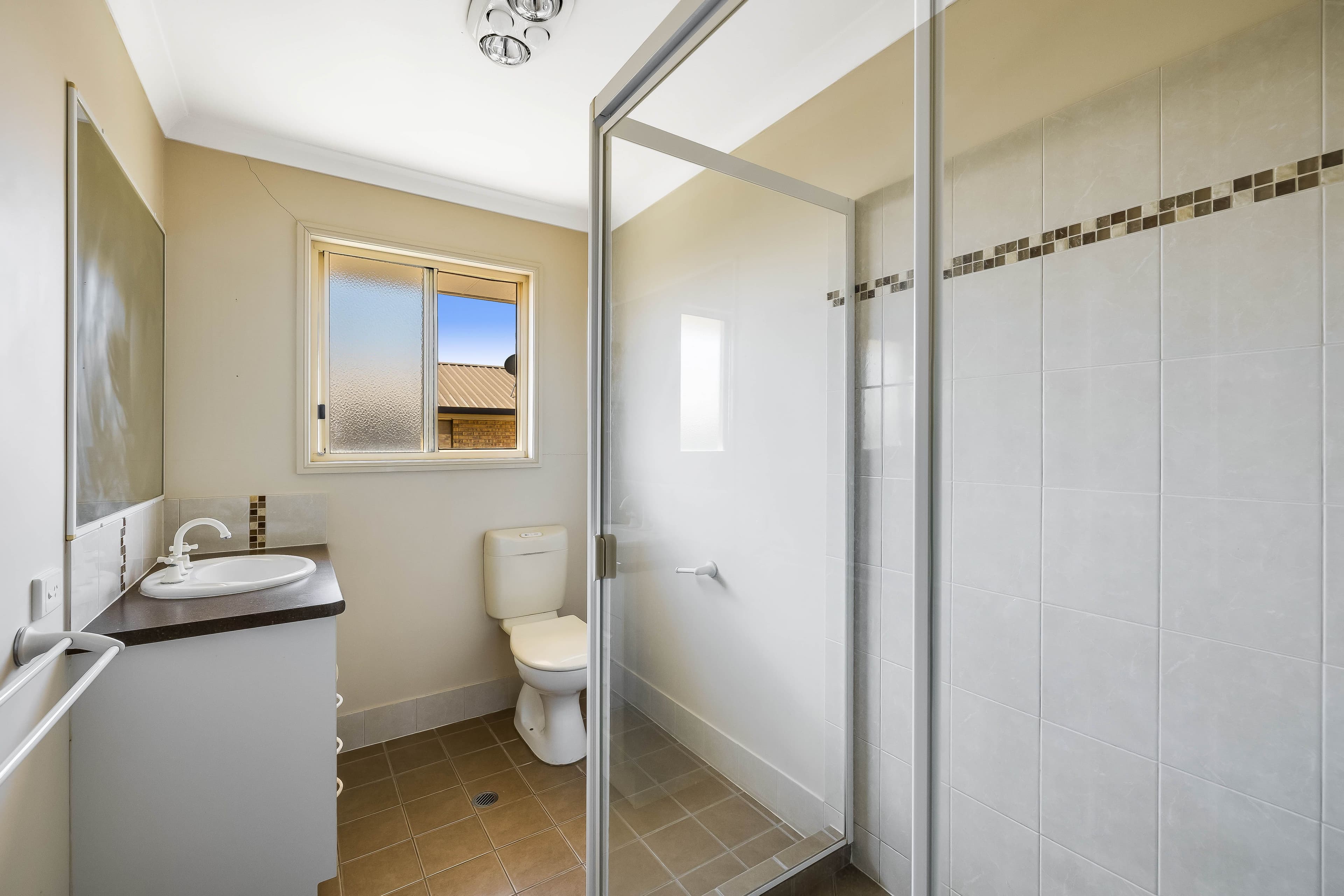 27 Gladstone Street, Newtown QLD 4350, Newtown - Thumbnail 6
