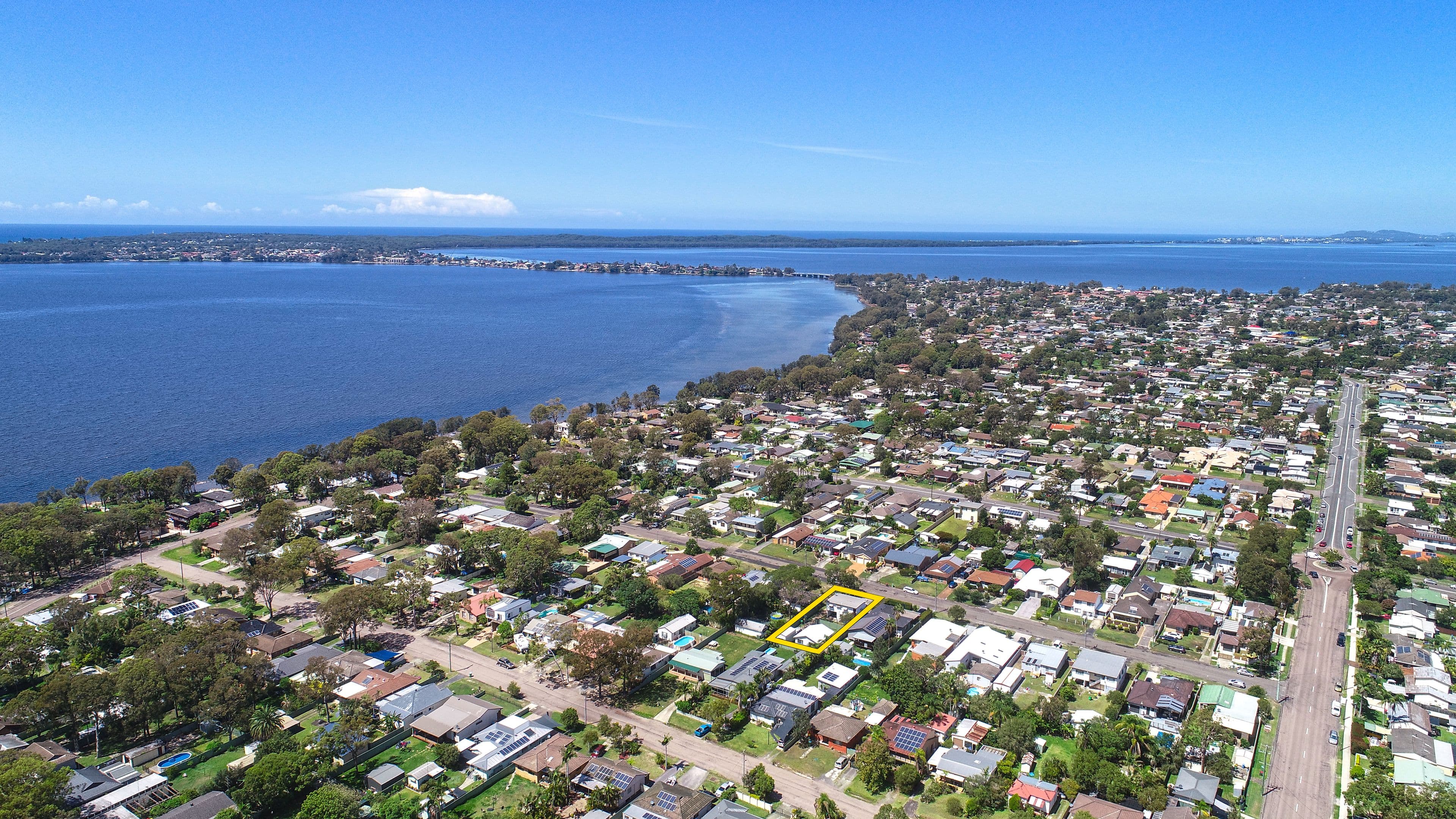25 Ourringo Avenue, Lake Haven NSW 2263, Lake Haven - Thumbnail 2