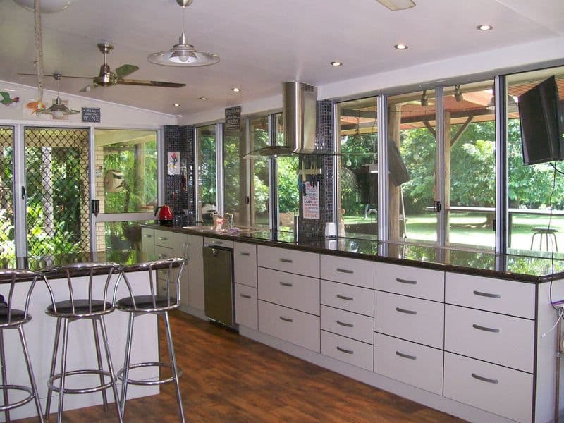 63 Hickory Street, Goondi Bend QLD 4860, Goondi Bend - Thumbnail 2