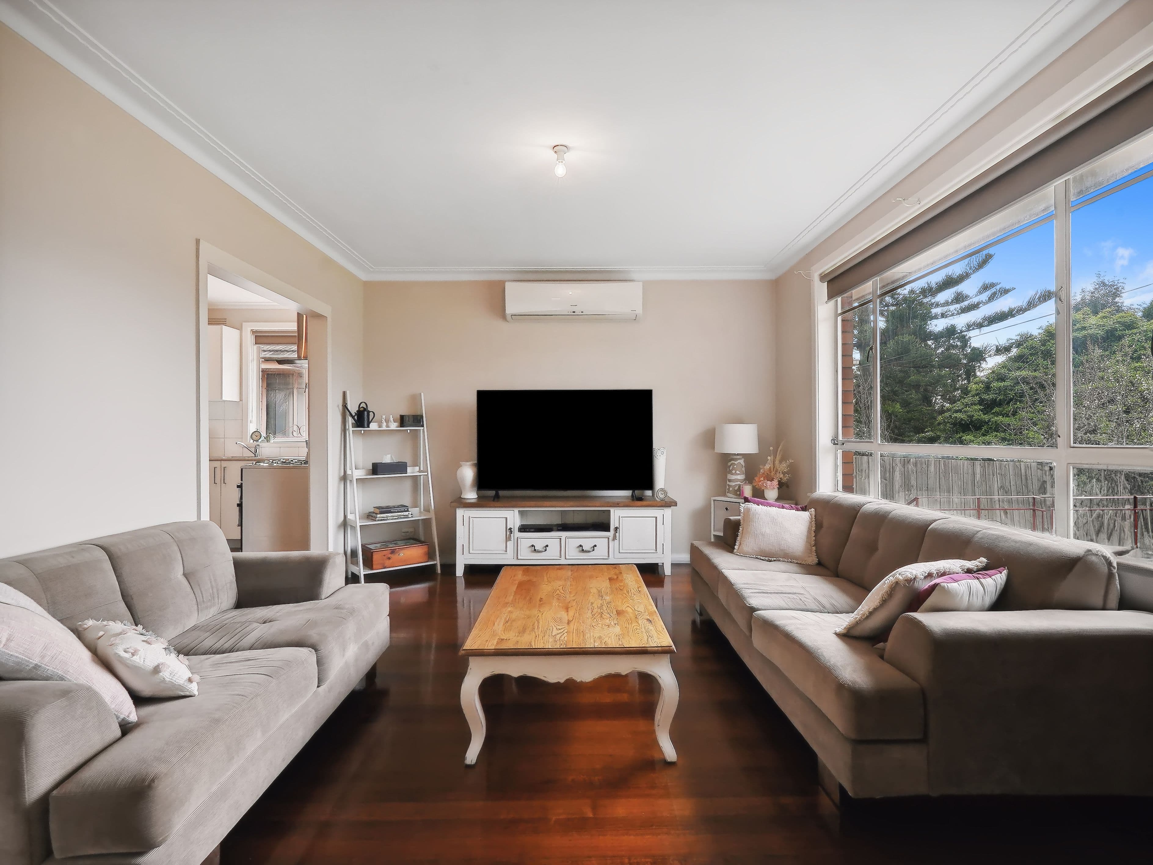 15 Elizabeth Court, Reservoir VIC 3073, Reservoir - Thumbnail 2