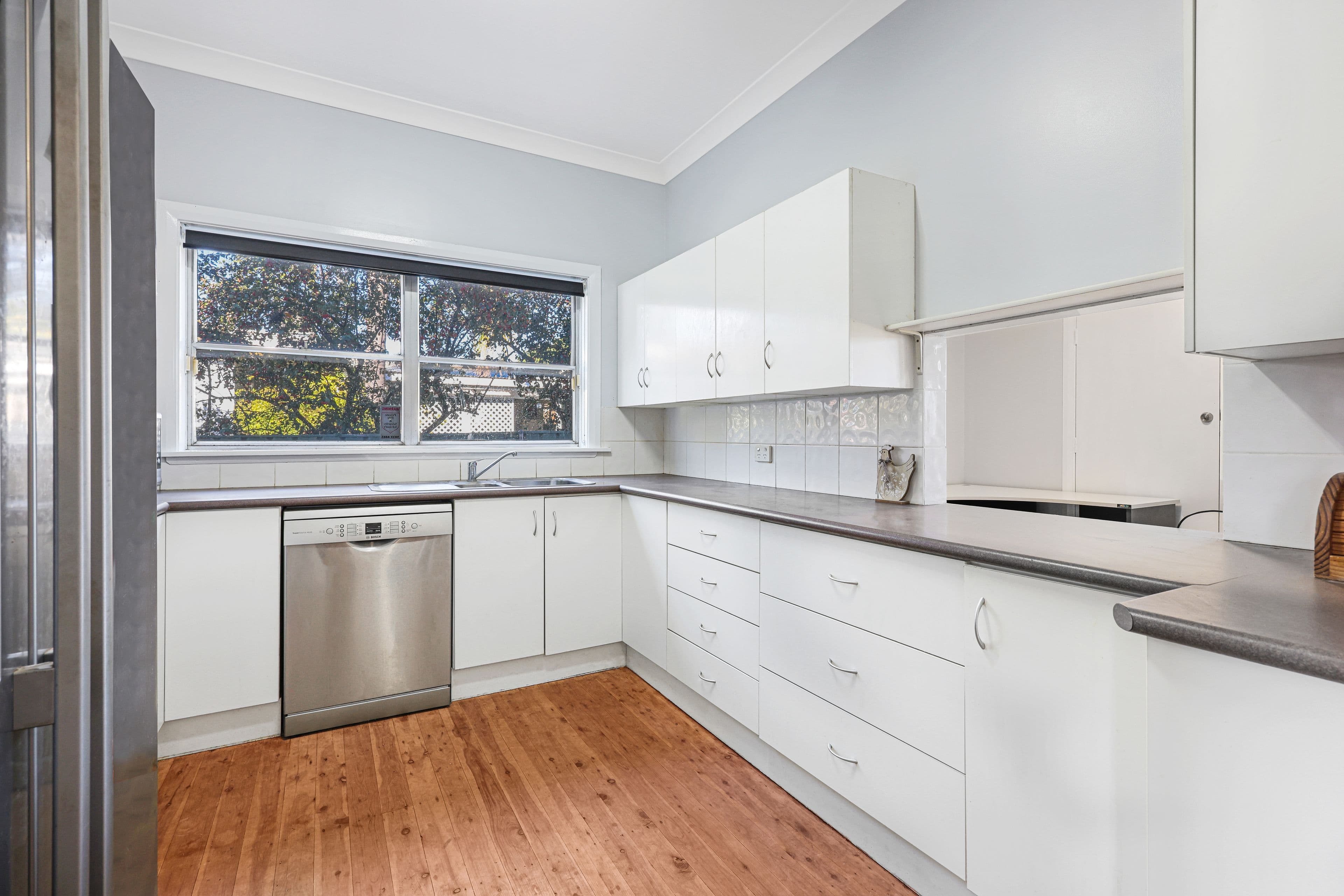 9 Evans Street, Tamworth NSW 2340, Westdale - Thumbnail 2