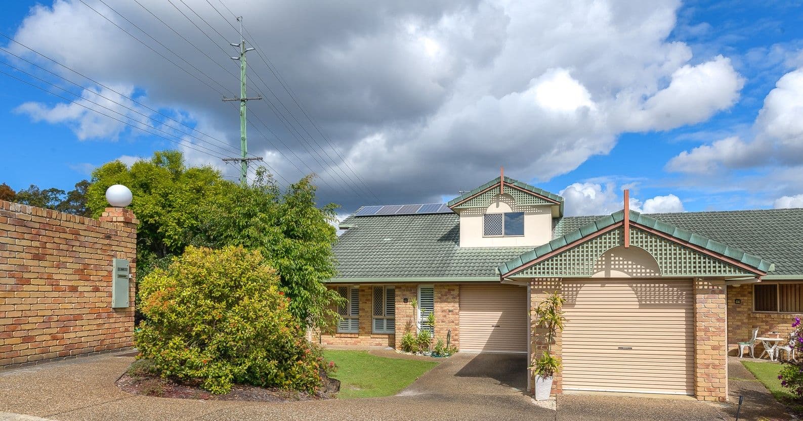284 Oxley Drive, Coombabah QLD 4216, Coombabah - Thumbnail 2