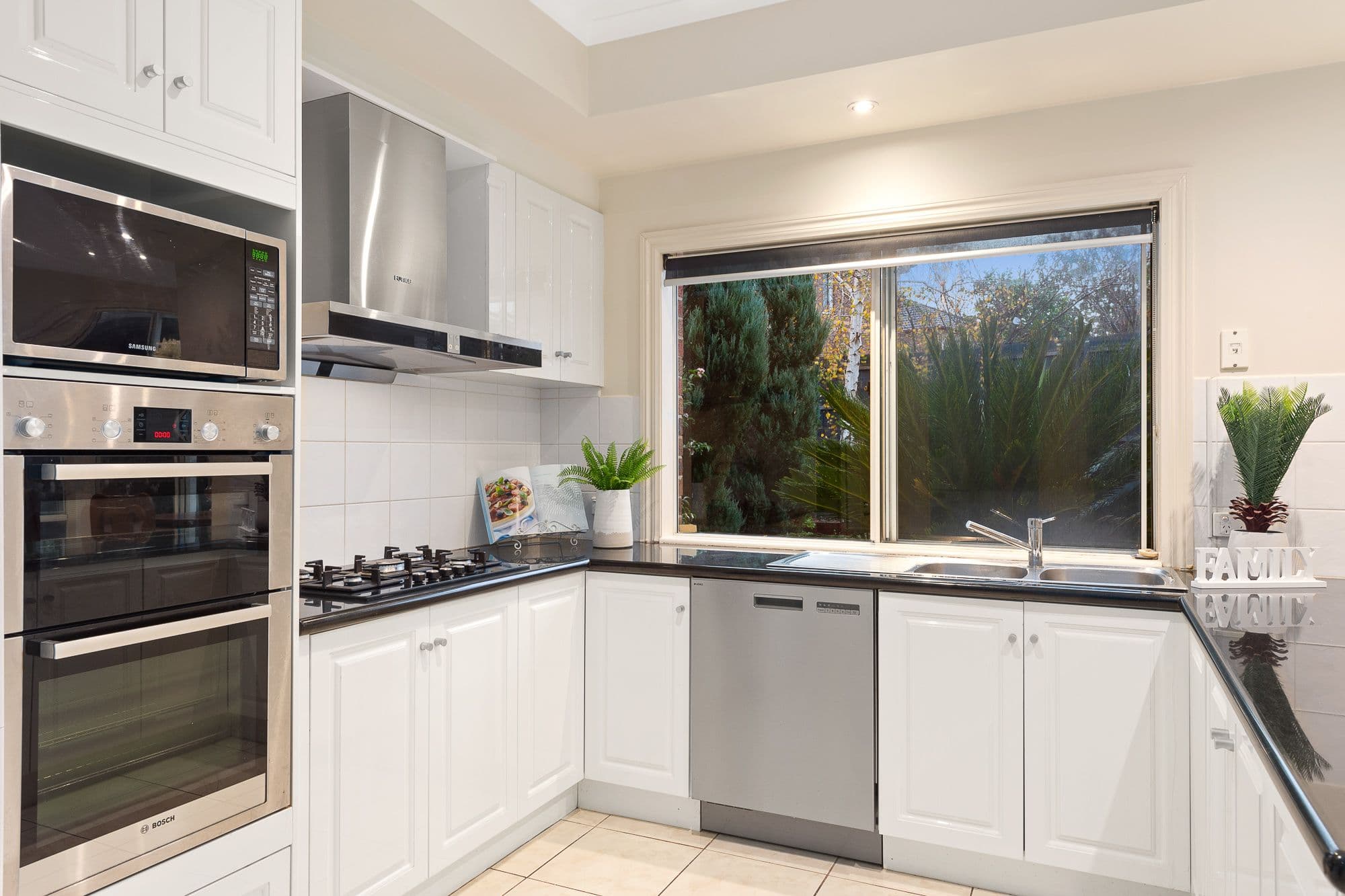 9 Winston Way, Murrumbeena VIC 3163, Murrumbeena - Thumbnail 6