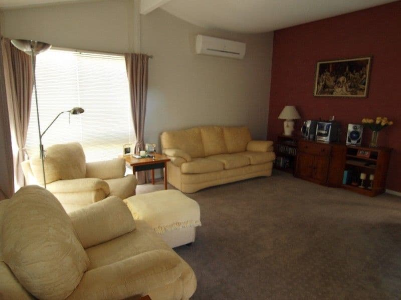 470 Beach Road, SUNSHINE BAY NSW 2536, Sunshine Bay - Thumbnail 2